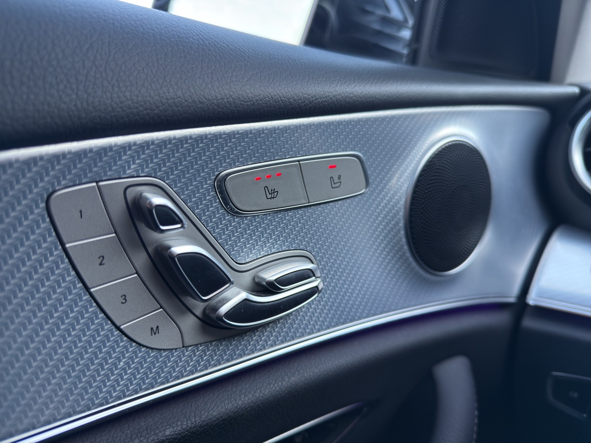 MERCEDES-BENZ E 200 Avantgarde 9G-Tronic-image-10