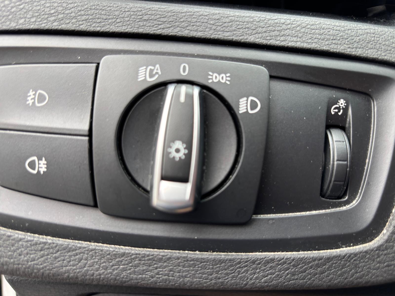 BMW X1 xDrive 25e Steptronic-image-12