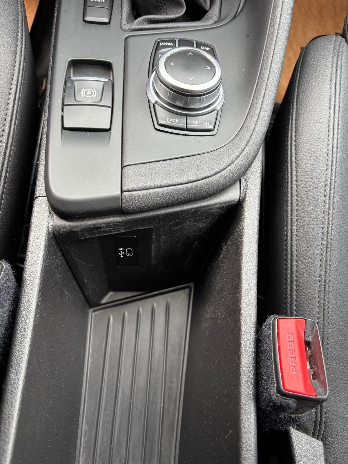 BMW X1 xDrive 25e Steptronic-image-15