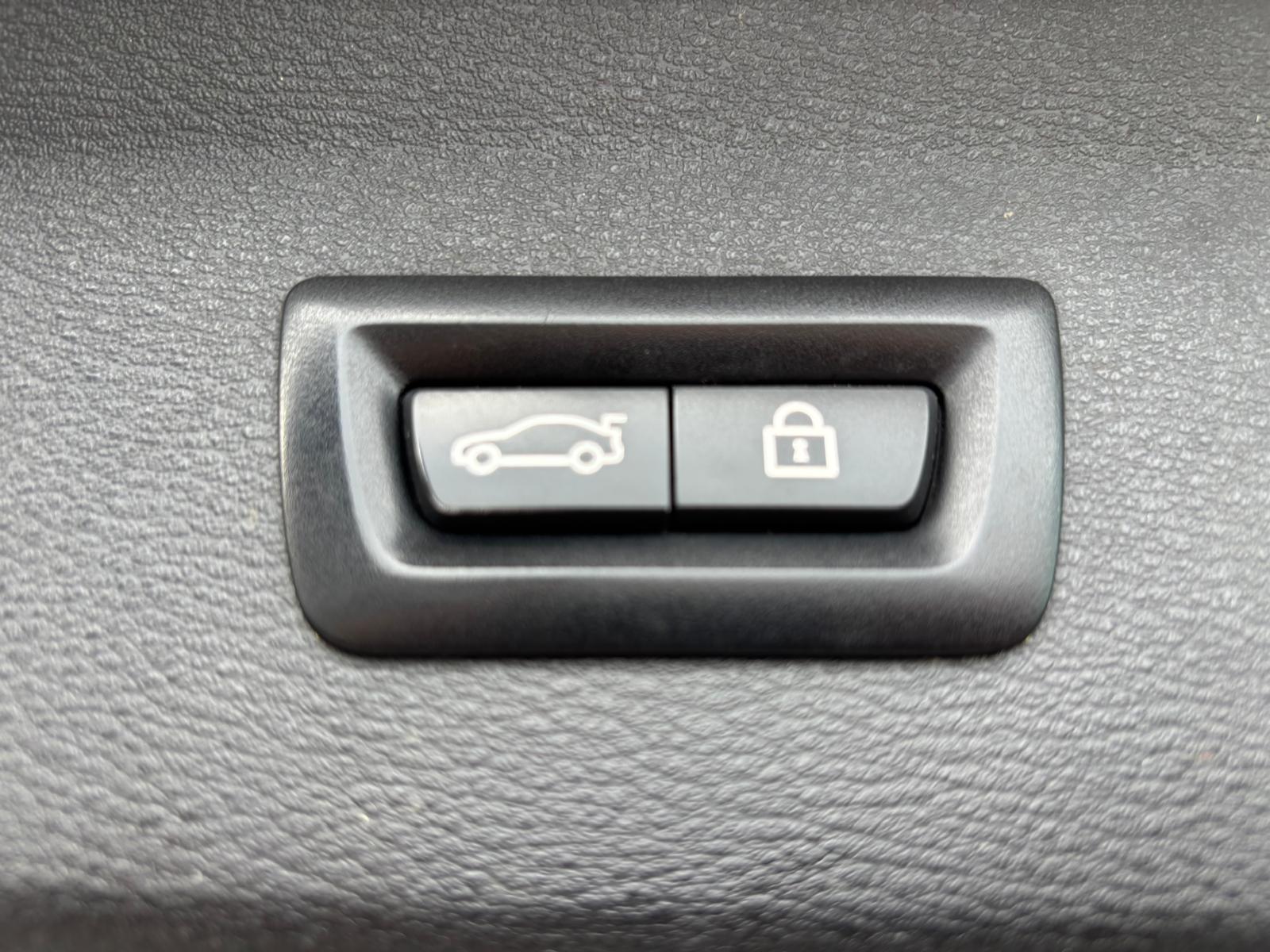 BMW X1 xDrive 25e Steptronic-image-16