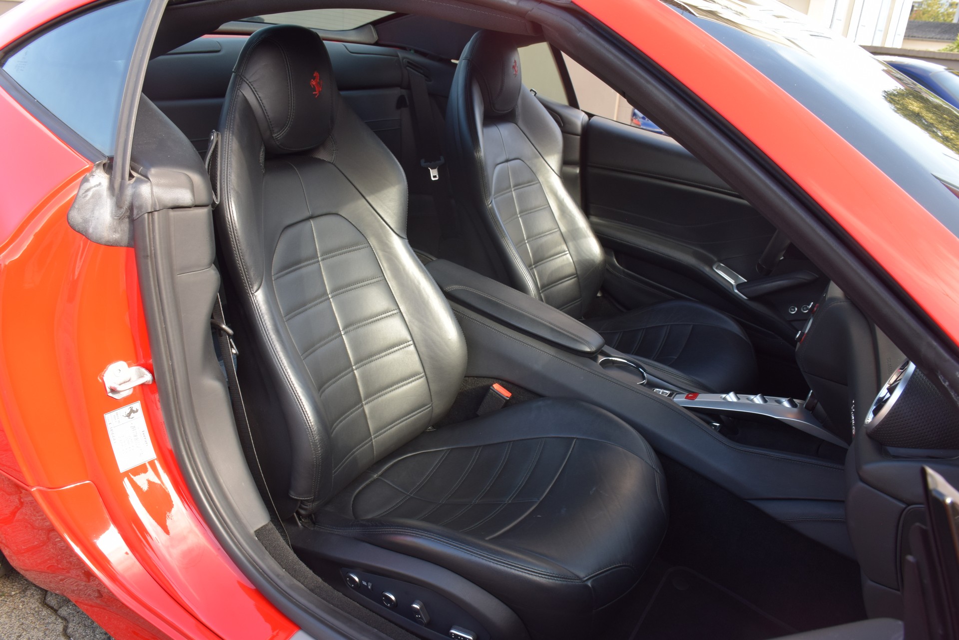 FERRARI California 3.9 V8 T-image-15