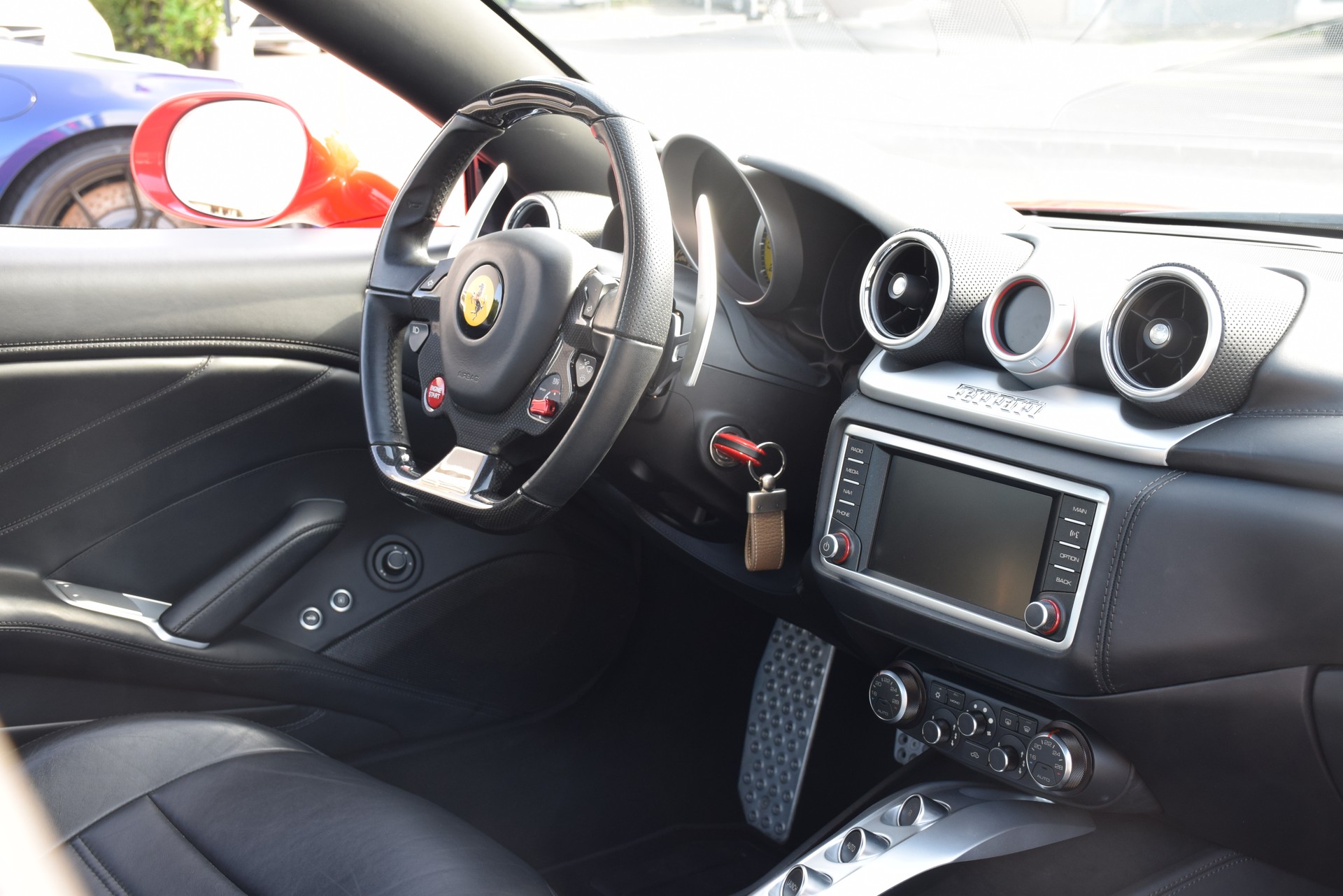 FERRARI California 3.9 V8 T-image-11