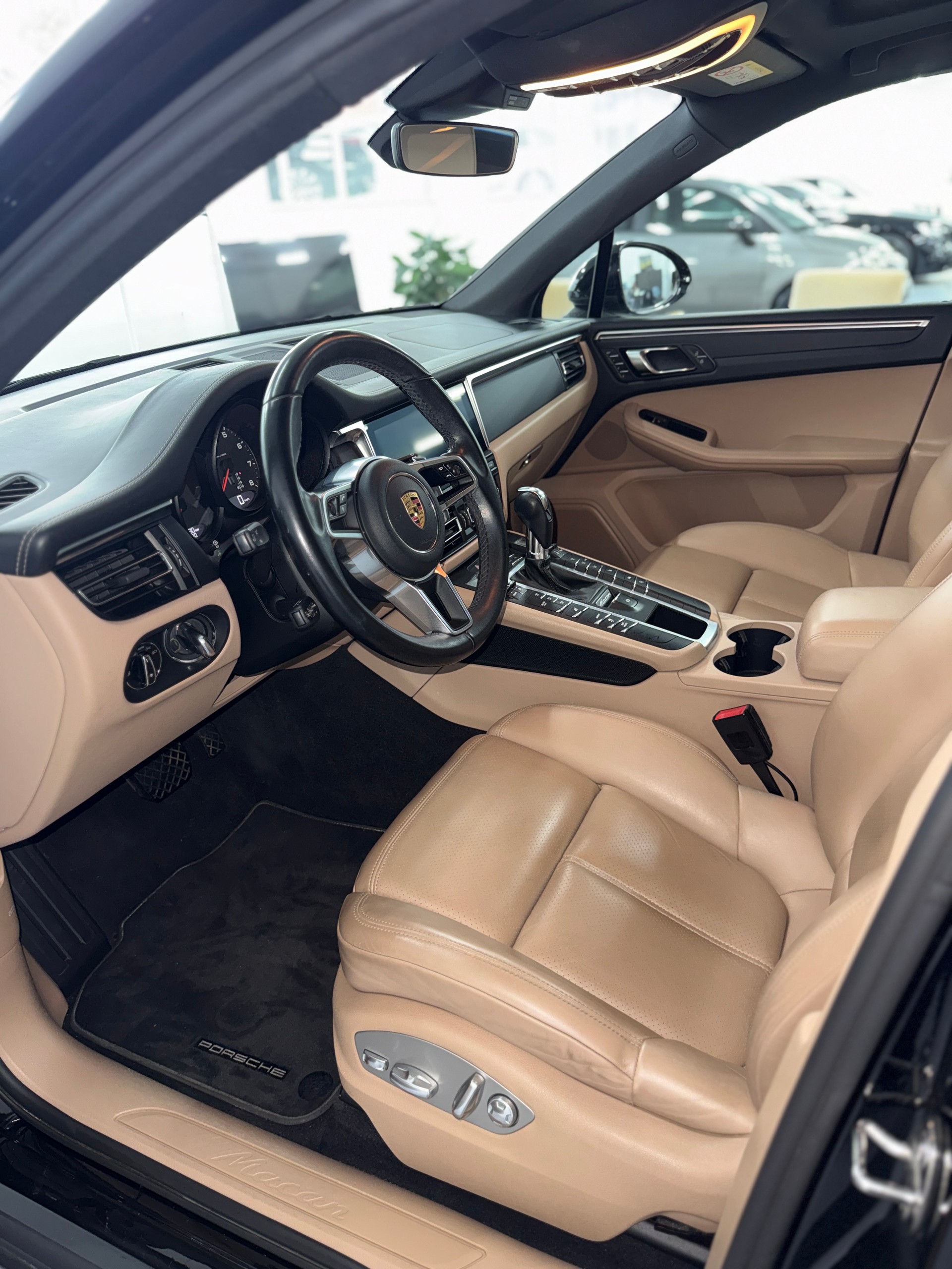 PORSCHE Macan PDK-image-6