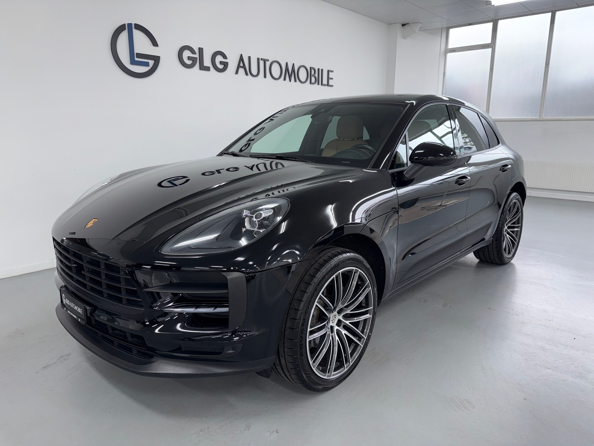 PORSCHE Macan PDK-image-0