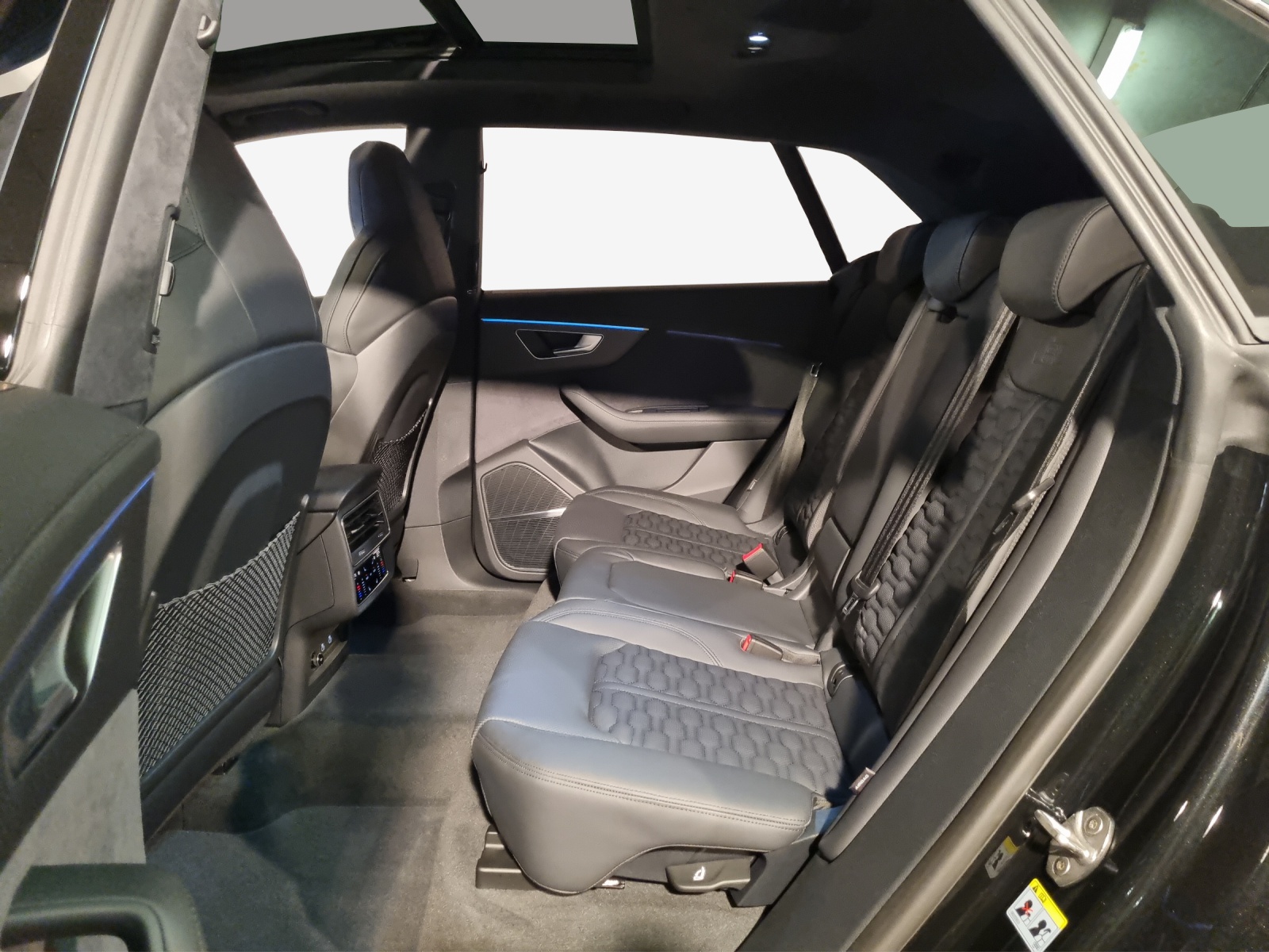 AUDI RSQ8 quattro tiptronic-image-8
