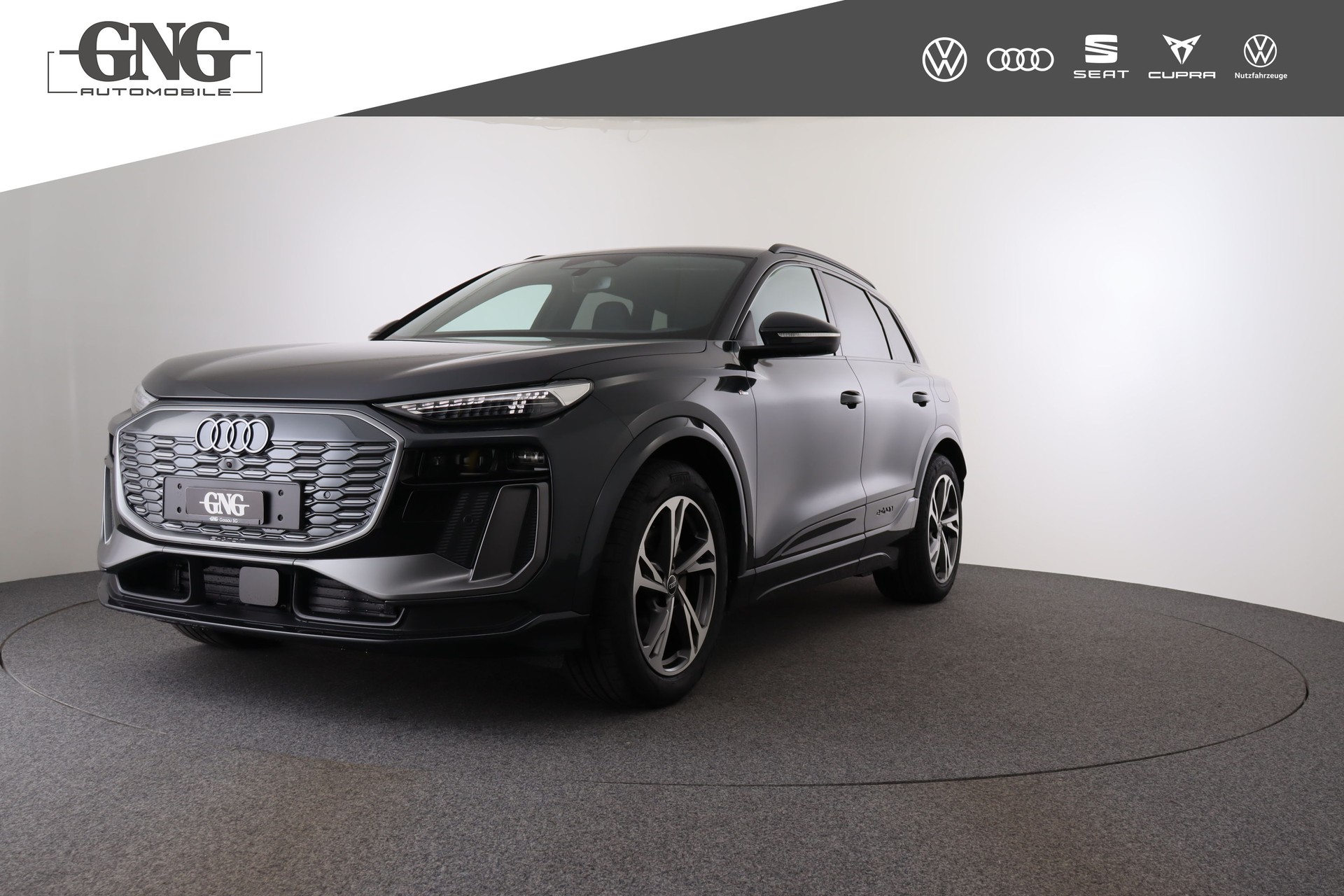 AUDI Q6 e-tron quattro-image-0