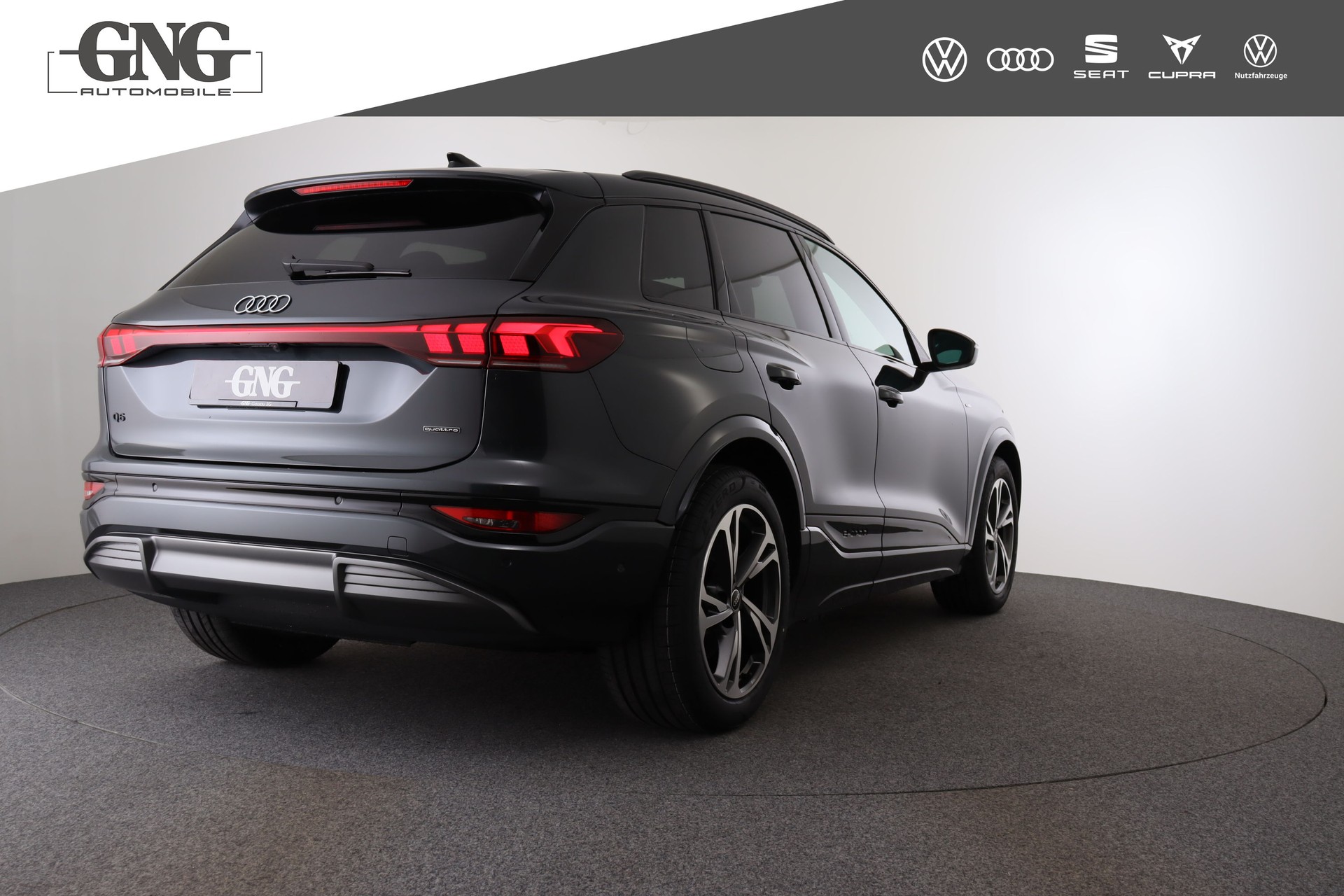 AUDI Q6 e-tron quattro-image-4
