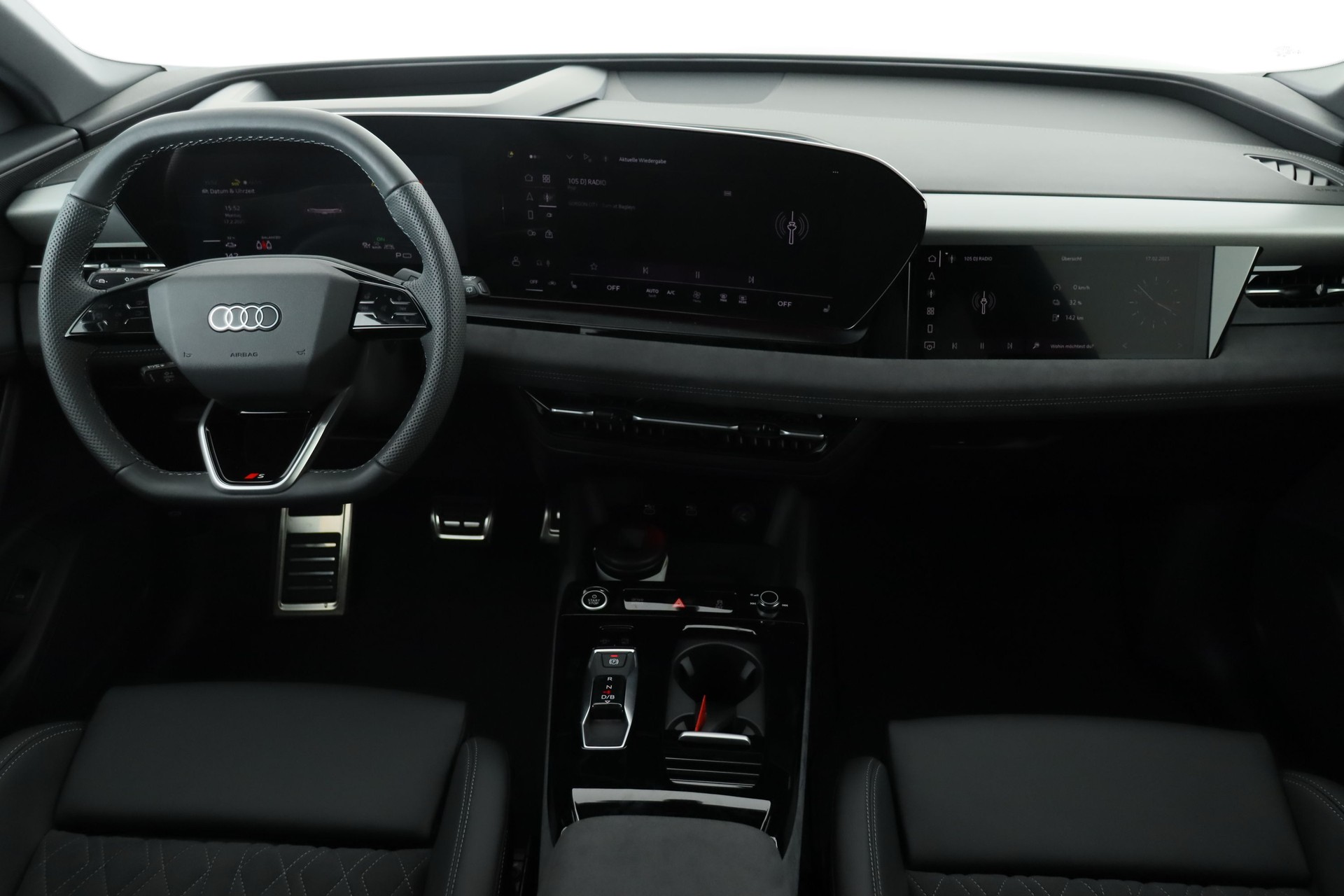 AUDI Q6 e-tron quattro-image-10