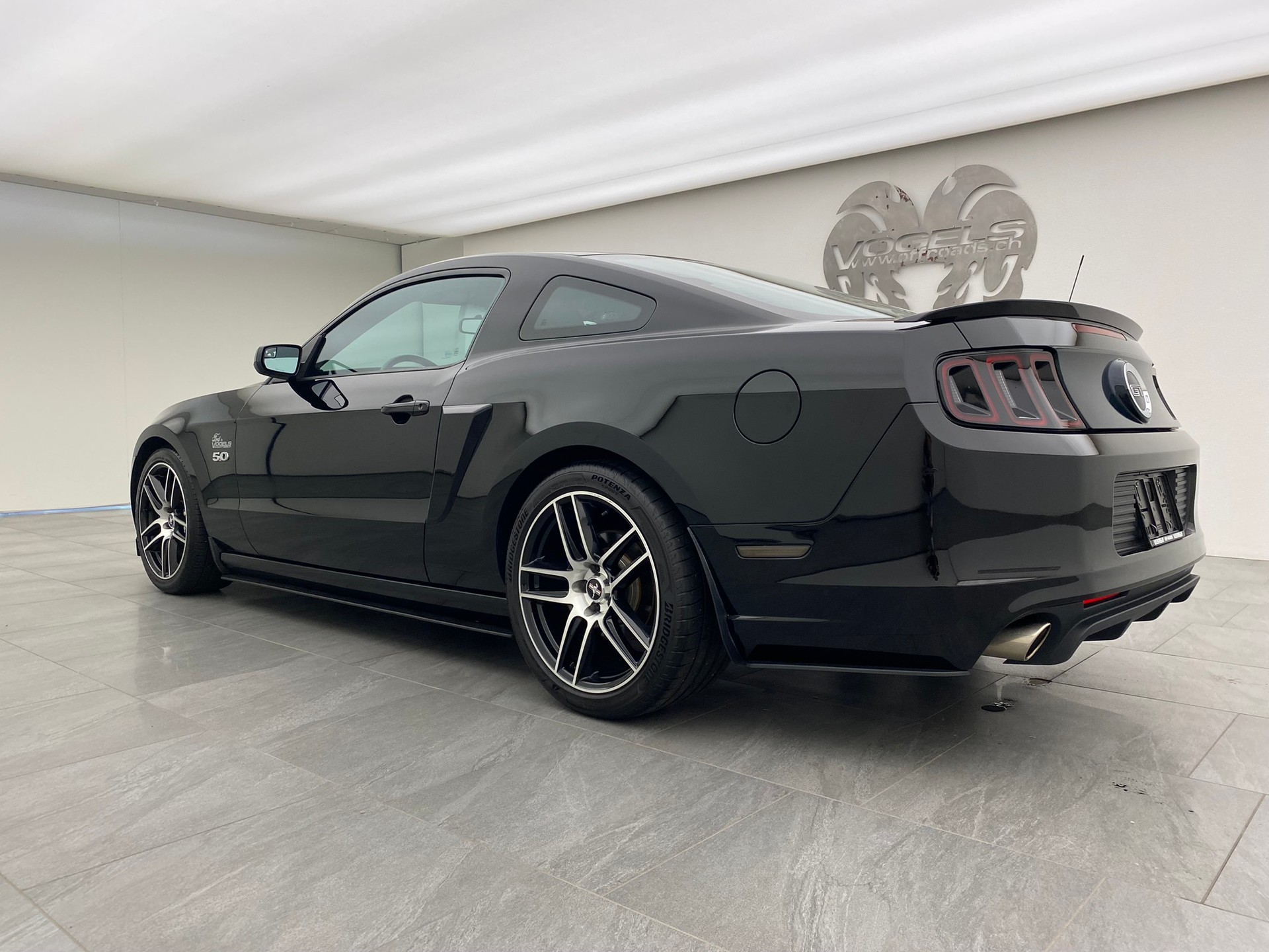 FORD Mustang Coupe 5.0 GT-image-5