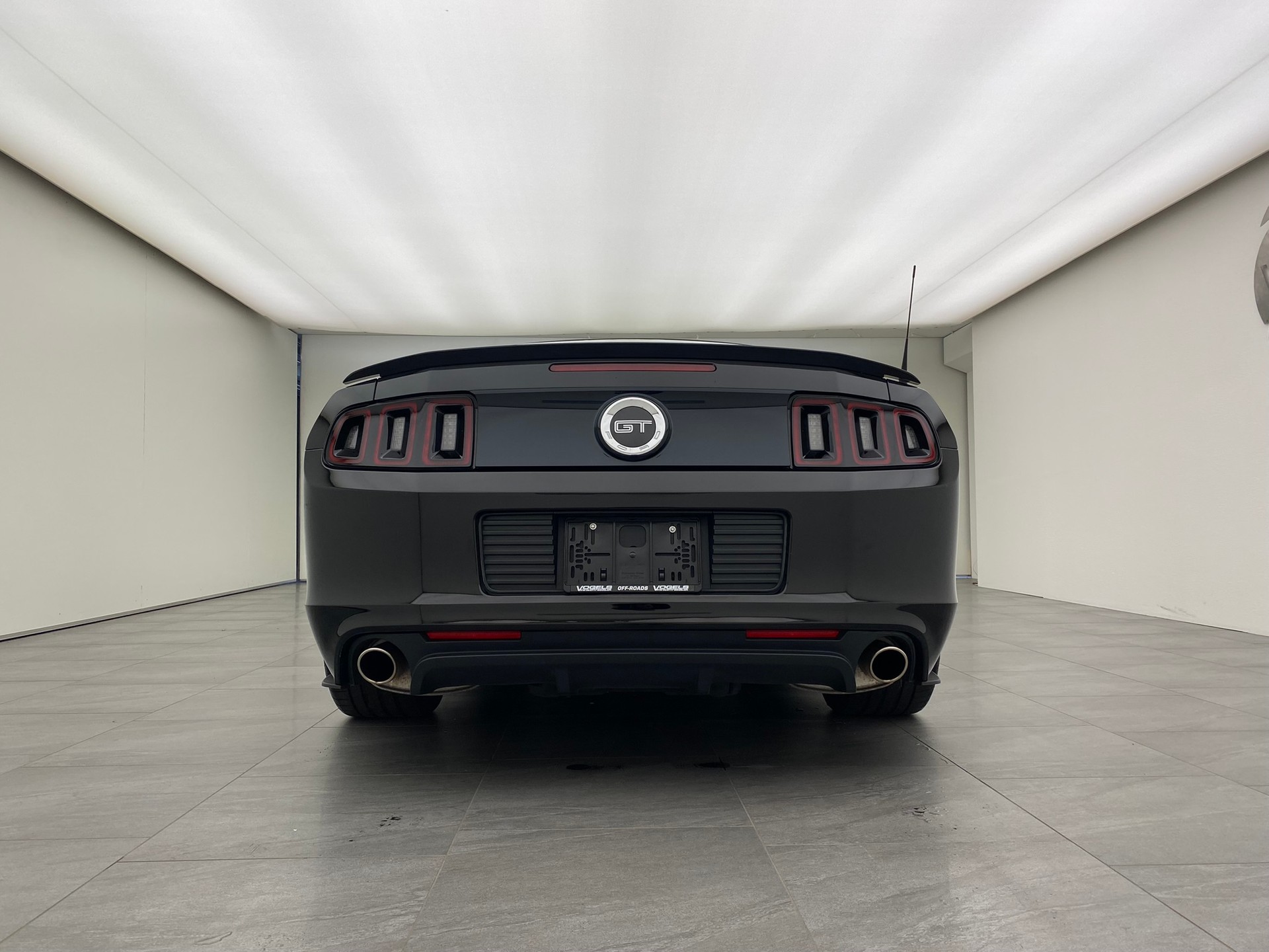 FORD Mustang Coupe 5.0 GT-image-4
