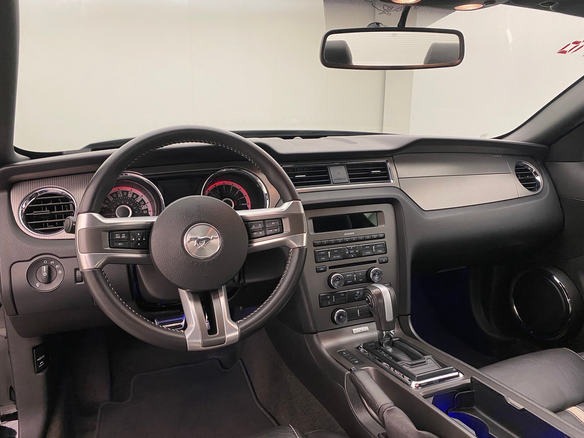 FORD Mustang Coupe 5.0 GT-image-8
