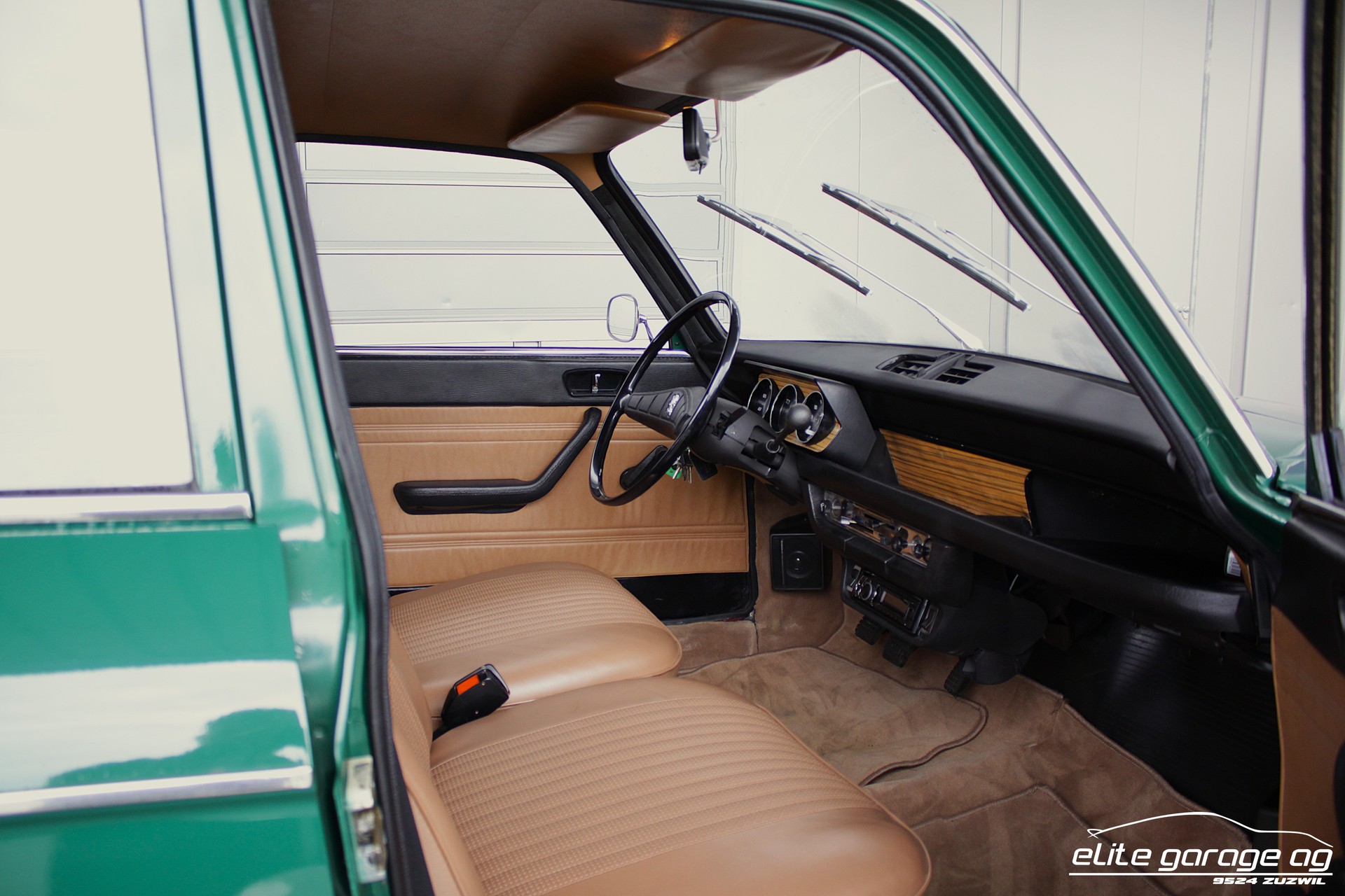 PEUGEOT 304 D11 Break VETERANENGEPRÜFT-image-14