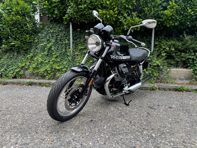 MOTO GUZZI V7 IV 850 Special-showroom-element-1