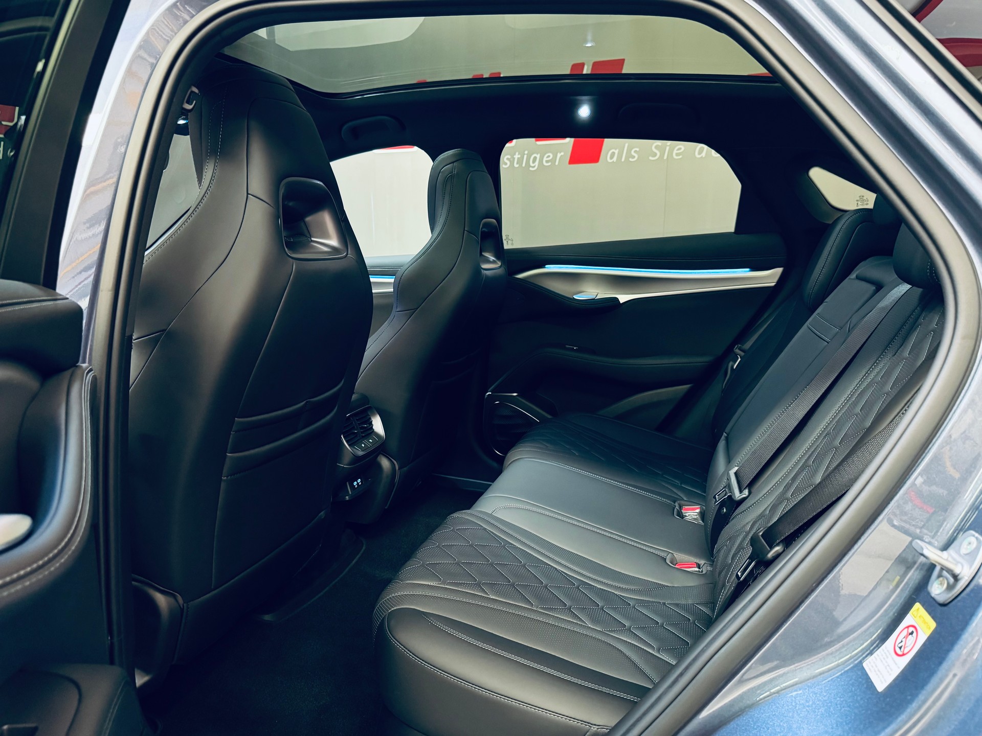 BYD Sealion 7 91,3 kWh Excellence AWD-image-11