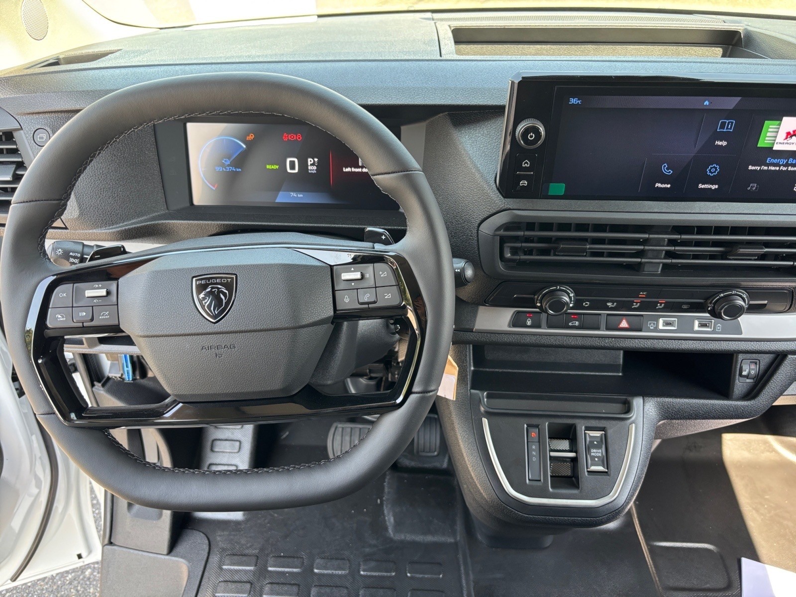 PEUGEOT E-Expert 75 KWh Standard-image-11