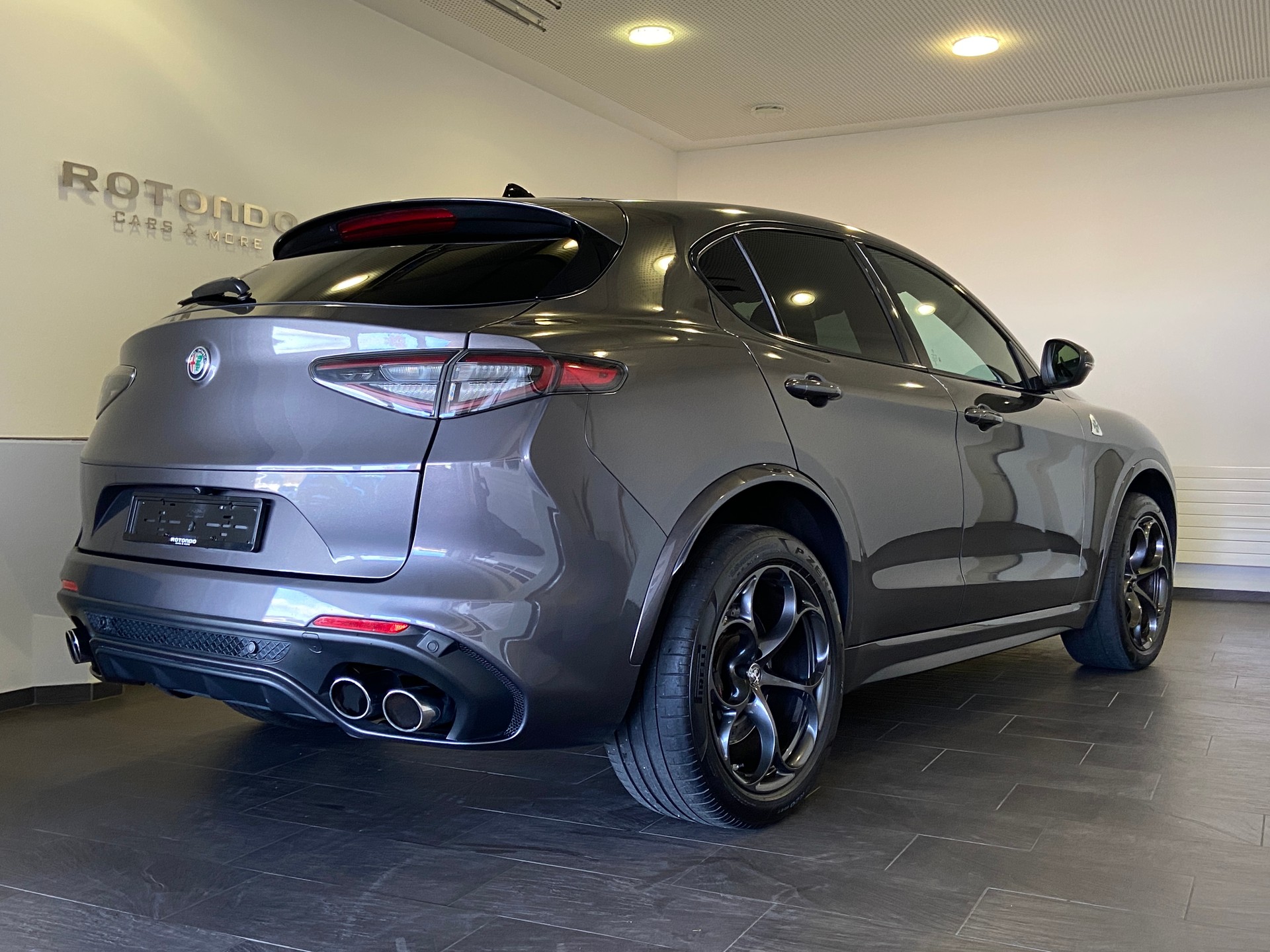 ALFA ROMEO Stelvio 2.9 V6 Quadrifoglio Sky Q4 Automatic-image-1