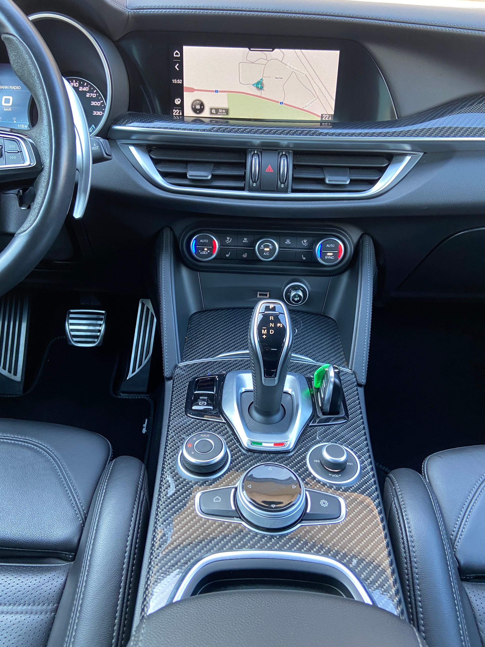 ALFA ROMEO Stelvio 2.9 V6 Quadrifoglio Sky Q4 Automatic-image-11