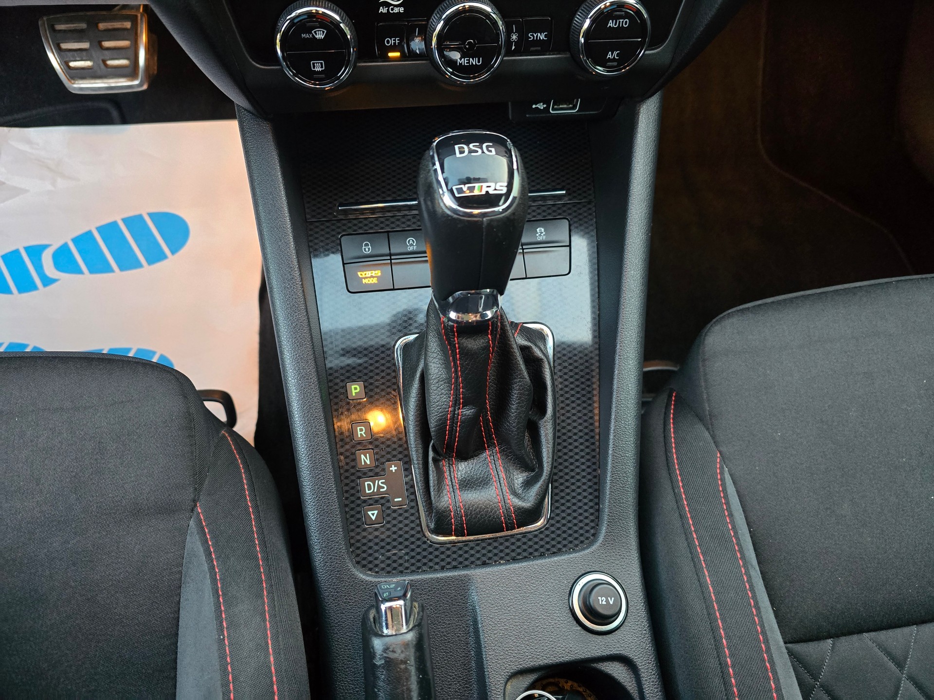 SKODA Octavia Combi 2.0 TDI RS 4x4 DSG-image-20
