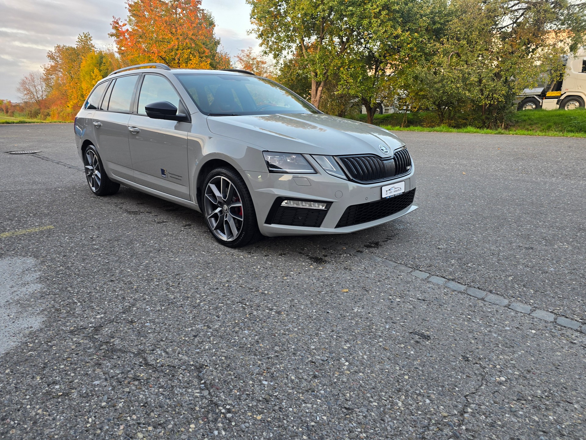SKODA Octavia Combi 2.0 TDI RS 4x4 DSG-image-2