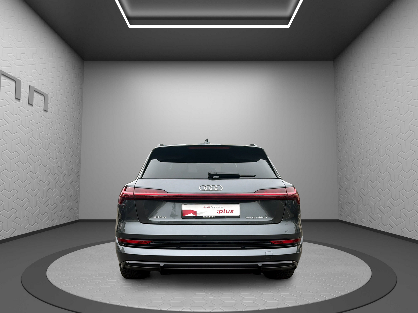 AUDI e-tron 55 S Line Black Edition quattro-image-4