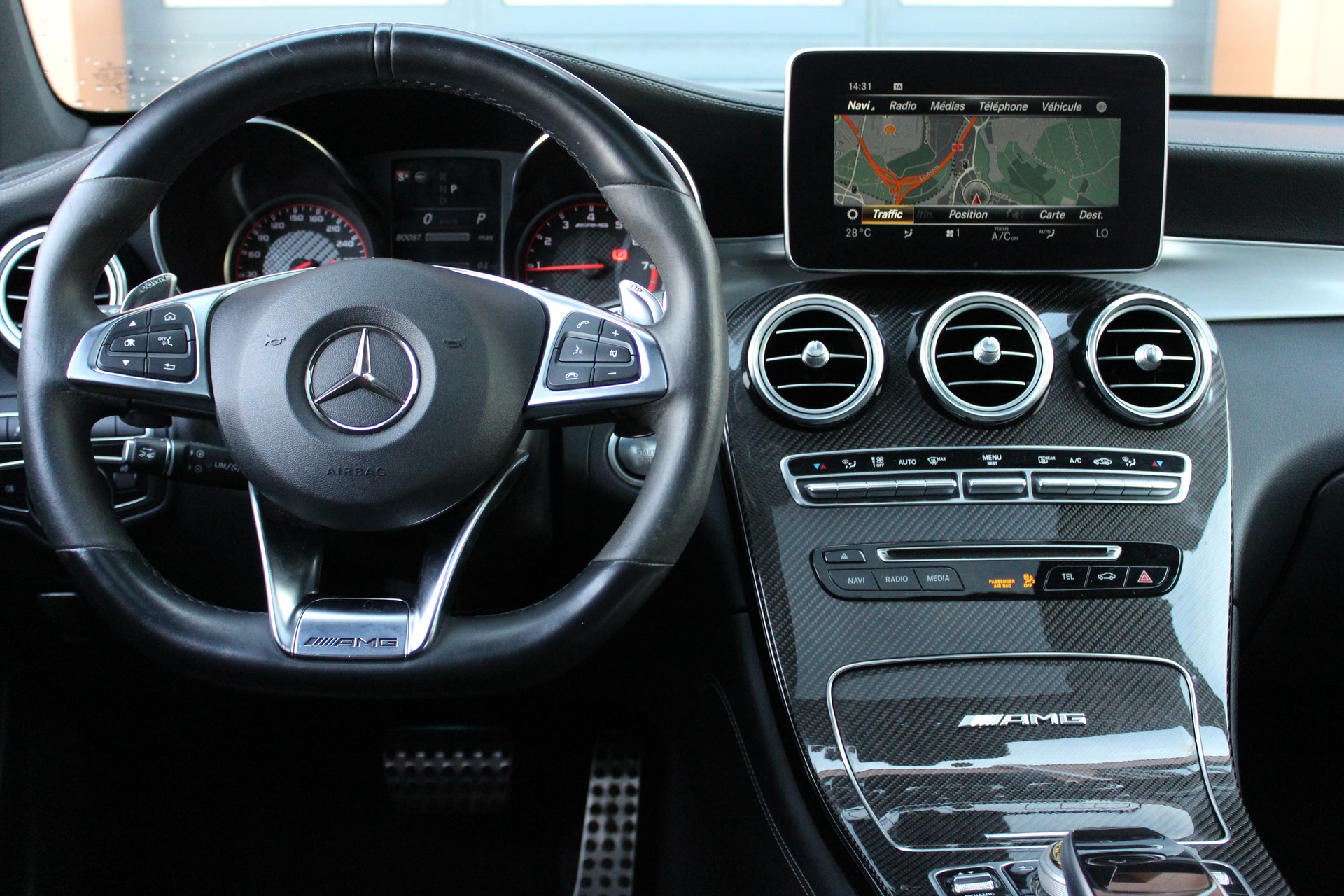 MERCEDES-BENZ GLC Coupé 63 S AMG Edition 1 4Matic+ 9G-Tronic - "Toit Ouvrant * Pack Mémoire * Tempomat Adapt. * Sièges Elect. Chauffant"-image-12