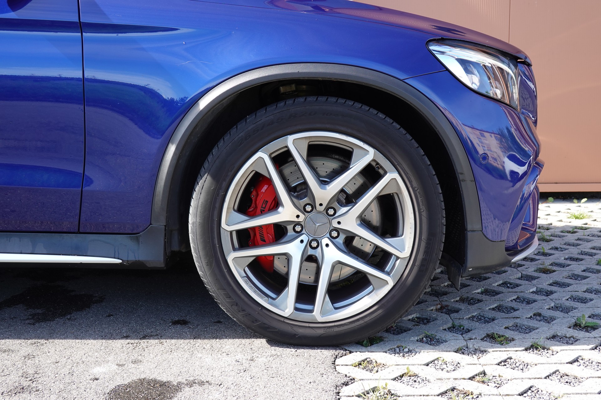 MERCEDES-BENZ GLC Coupé 63 S AMG Edition 1 4Matic+ 9G-Tronic - "Toit Ouvrant * Pack Mémoire * Tempomat Adapt. * Sièges Elect. Chauffant"-image-4
