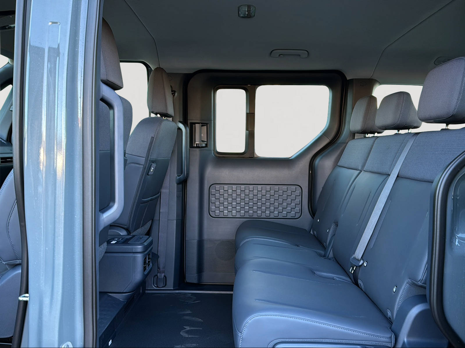 KIA PV5 71.2 kWh Plus-image-11