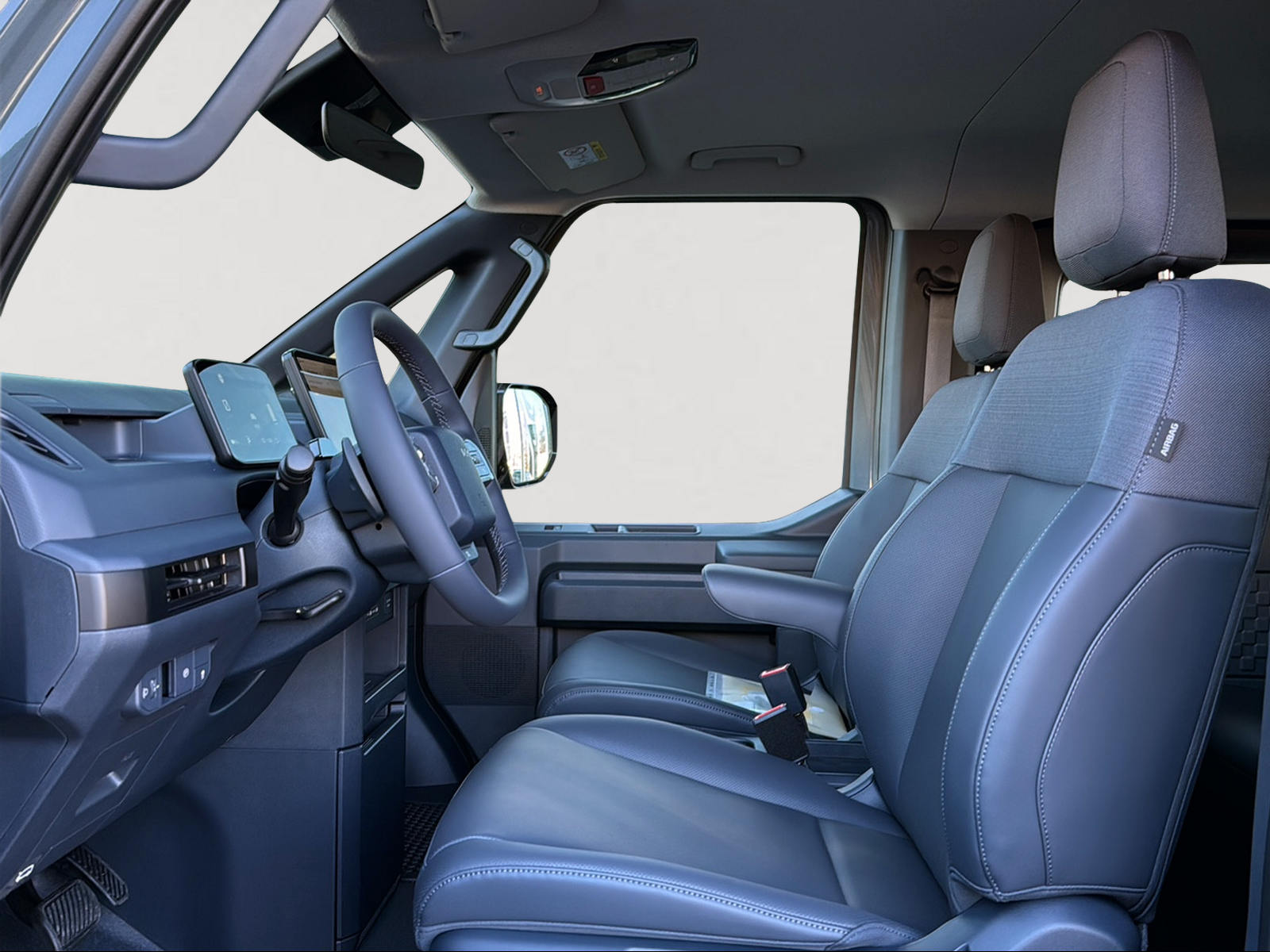 KIA PV5 71.2 kWh Plus-image-8