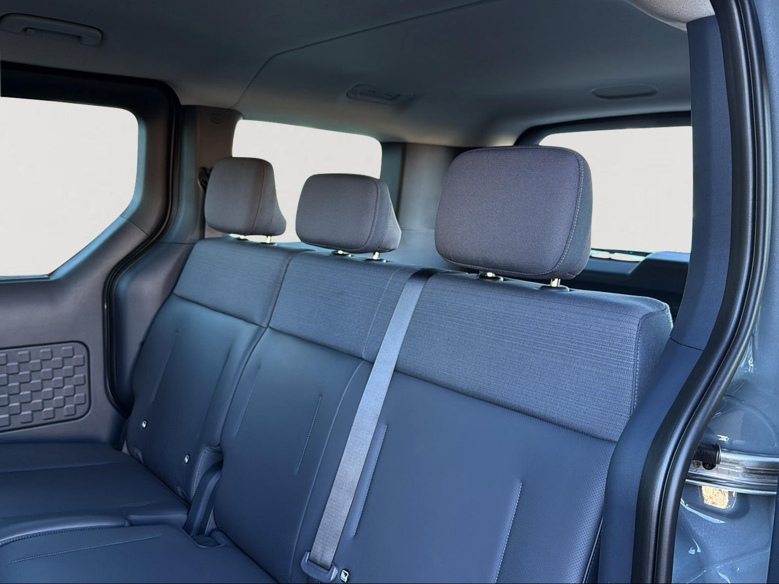 KIA PV5 71.2 kWh Plus-image-10