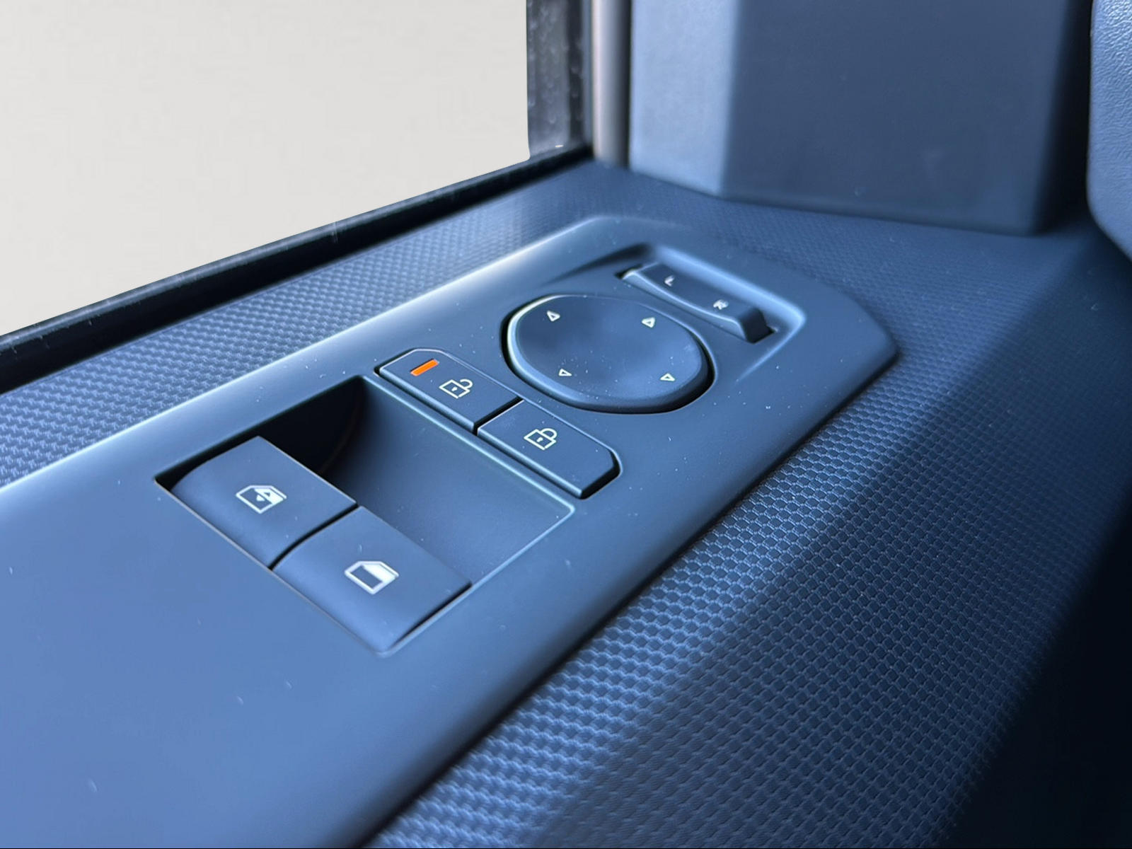 KIA PV5 71.2 kWh Plus-image-17