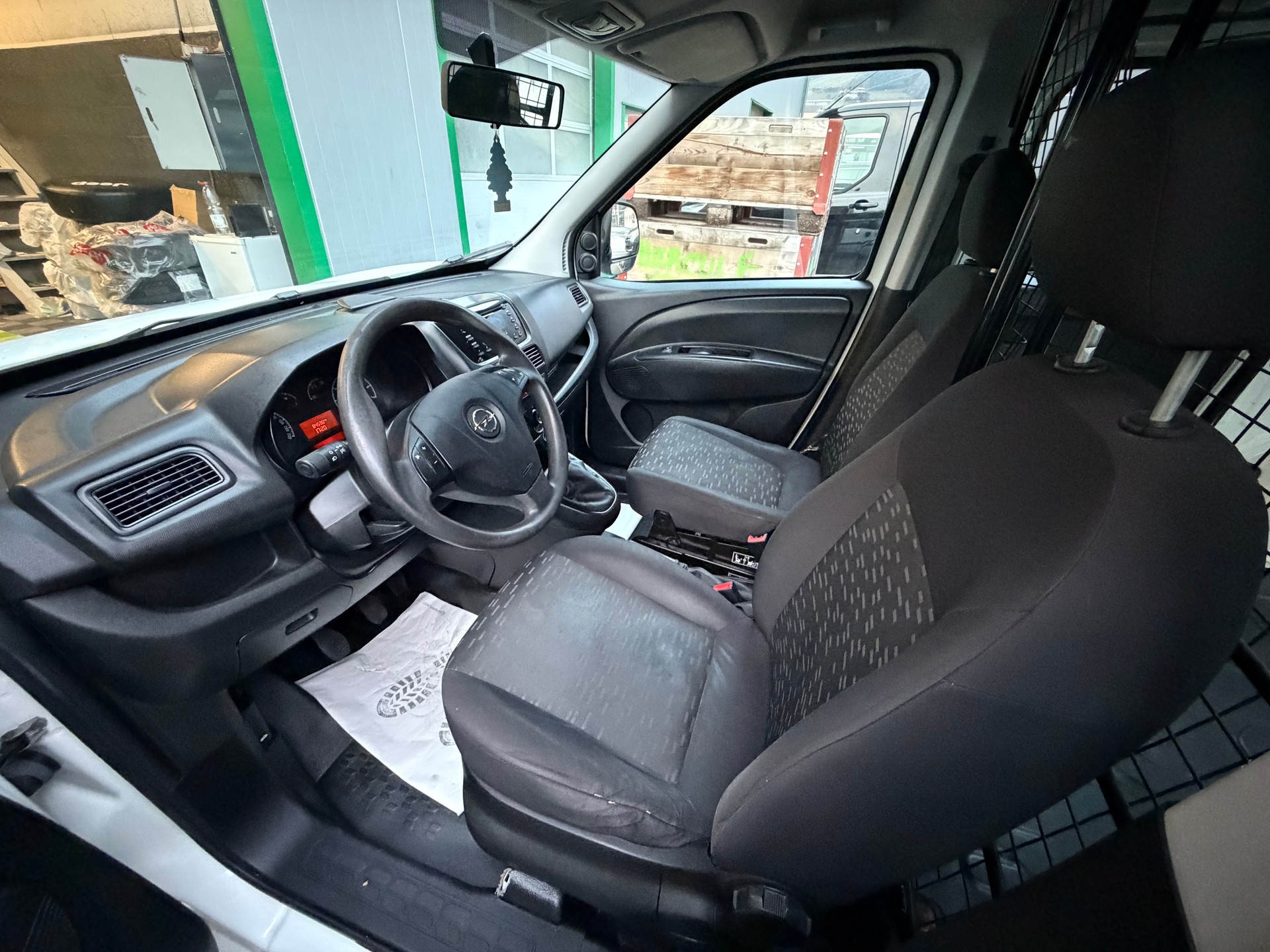 OPEL Combo 1.4 CNG Turbo ecoFLEX 2.4 L1H1-image-10