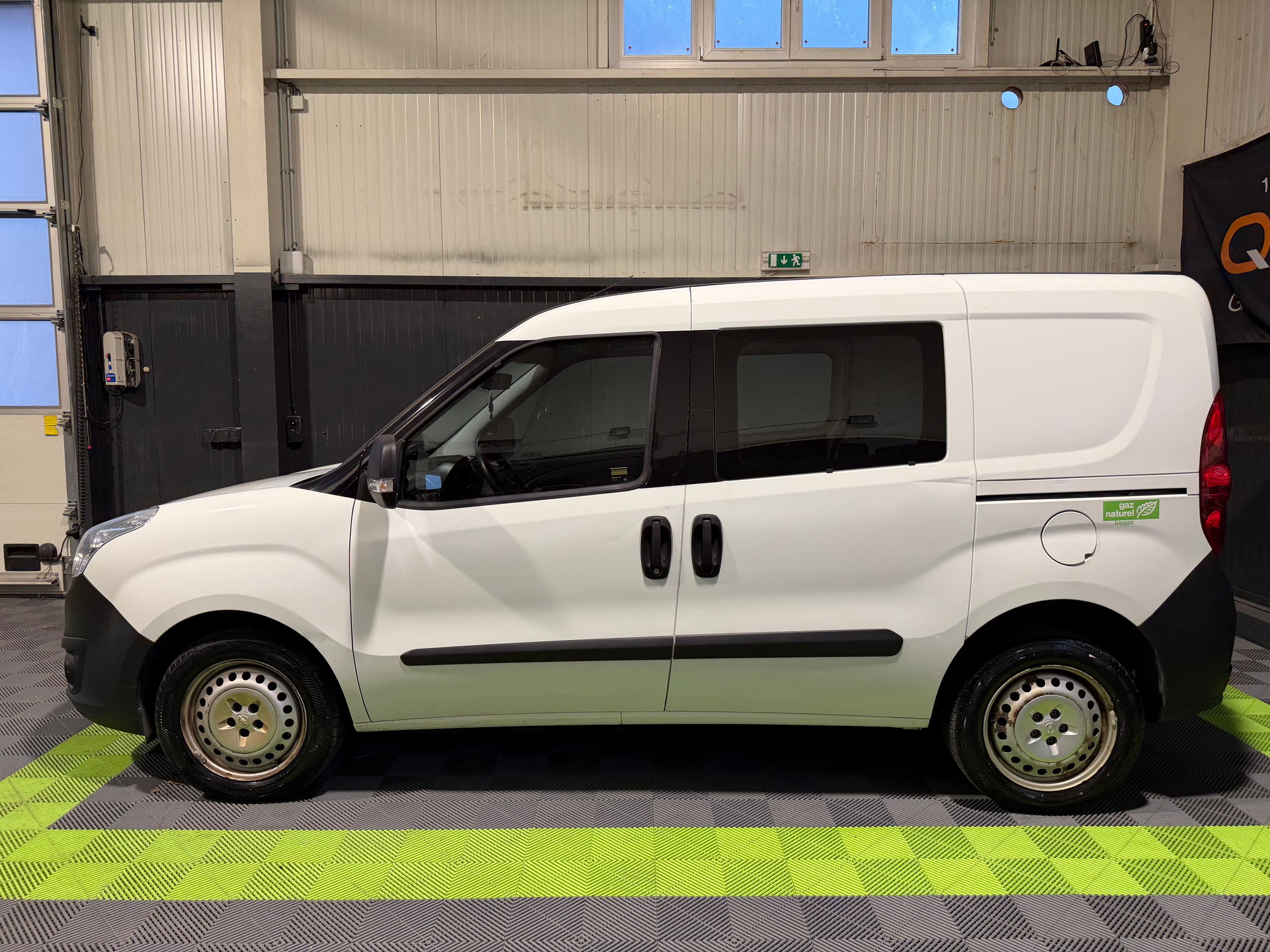 OPEL Combo 1.4 CNG Turbo ecoFLEX 2.4 L1H1-image-2