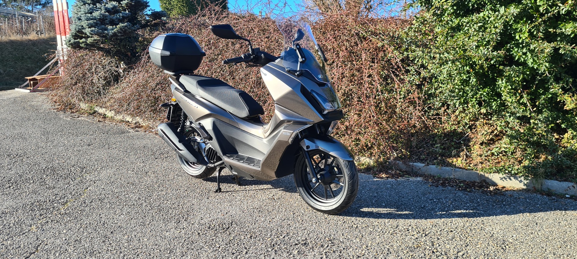 KYMCO SKY TOWN-image-1