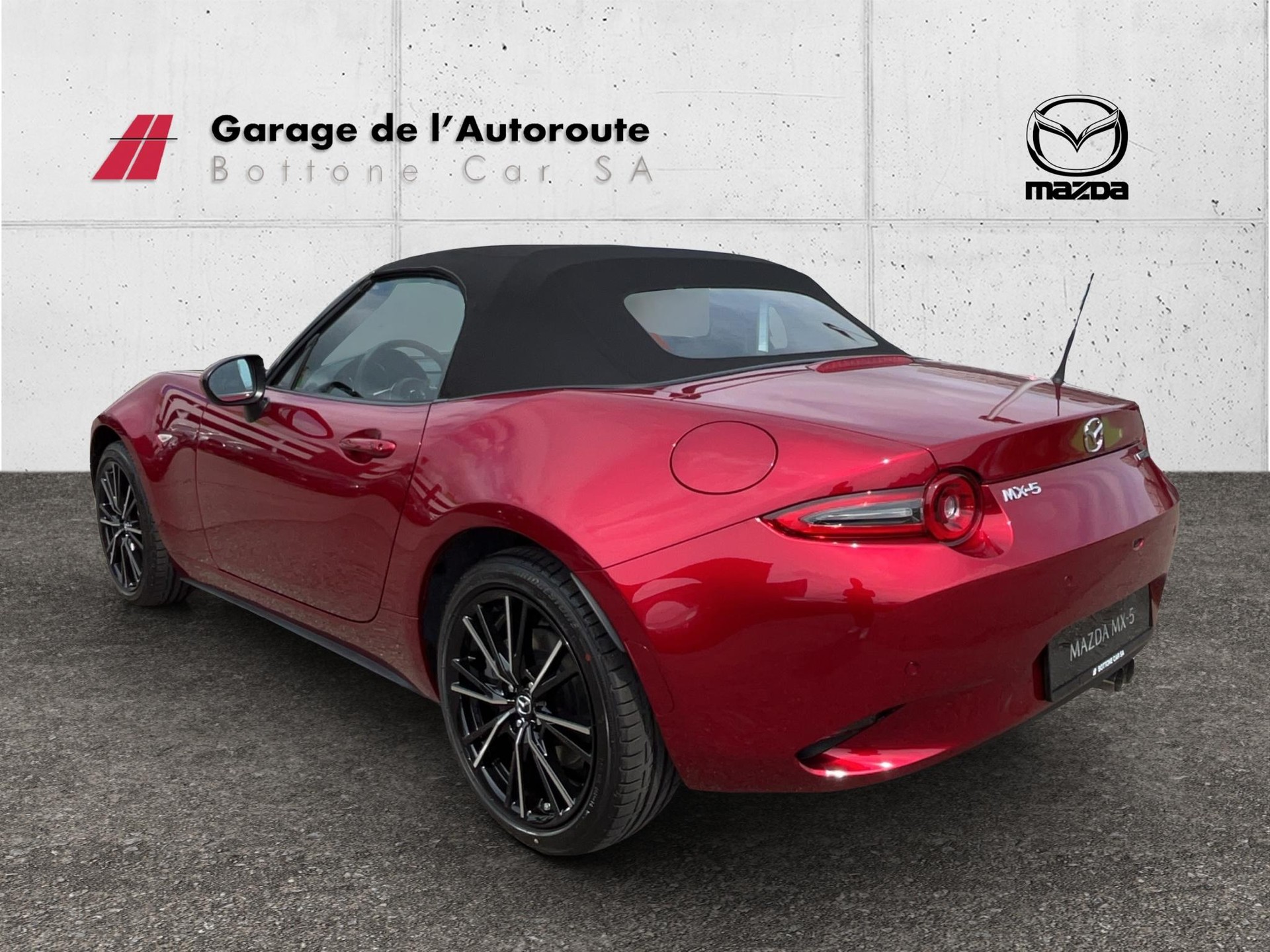 MAZDA MX-5 1.5 Exclusive-Line-image-2