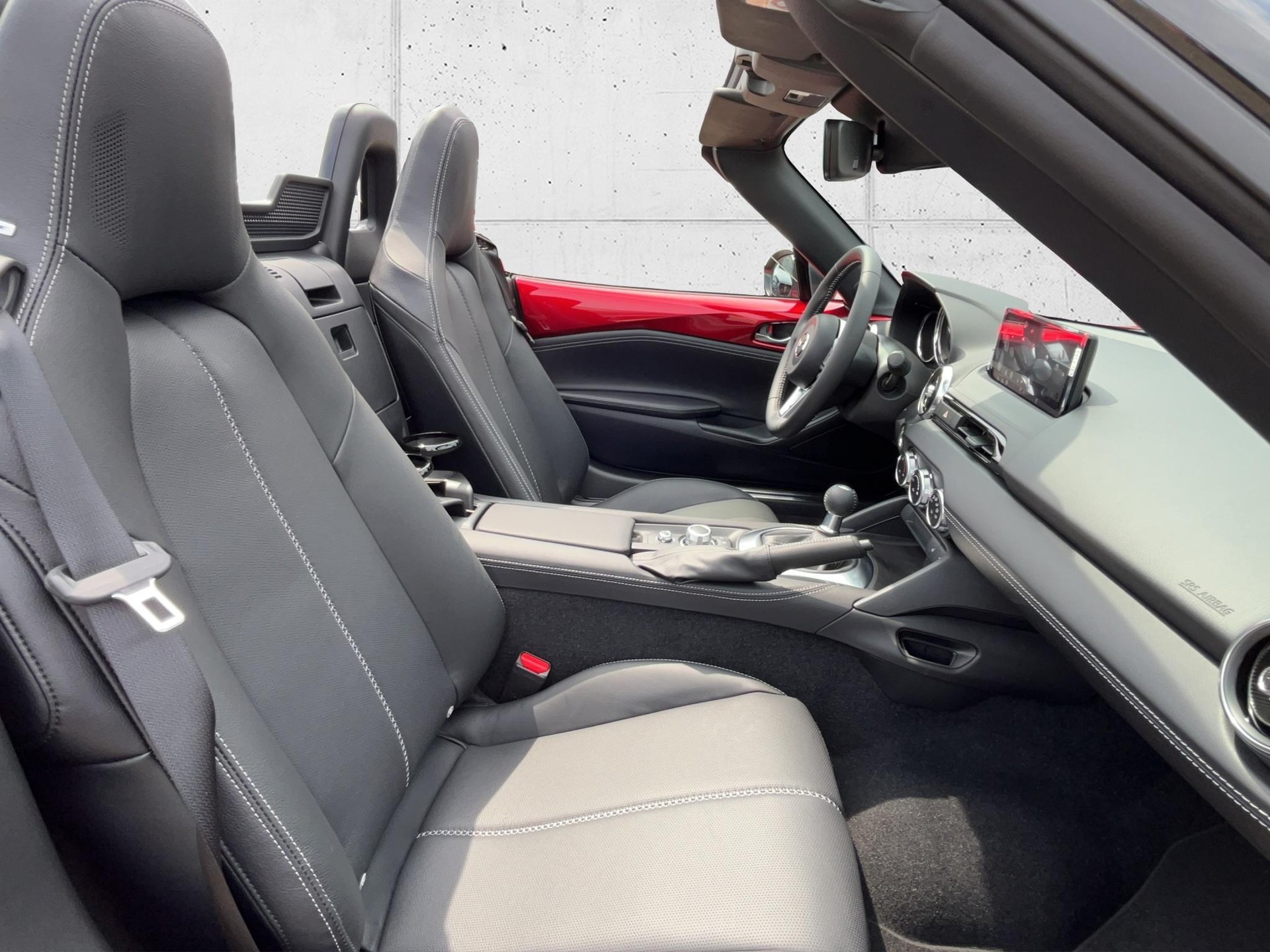 MAZDA MX-5 1.5 Exclusive-Line-image-14