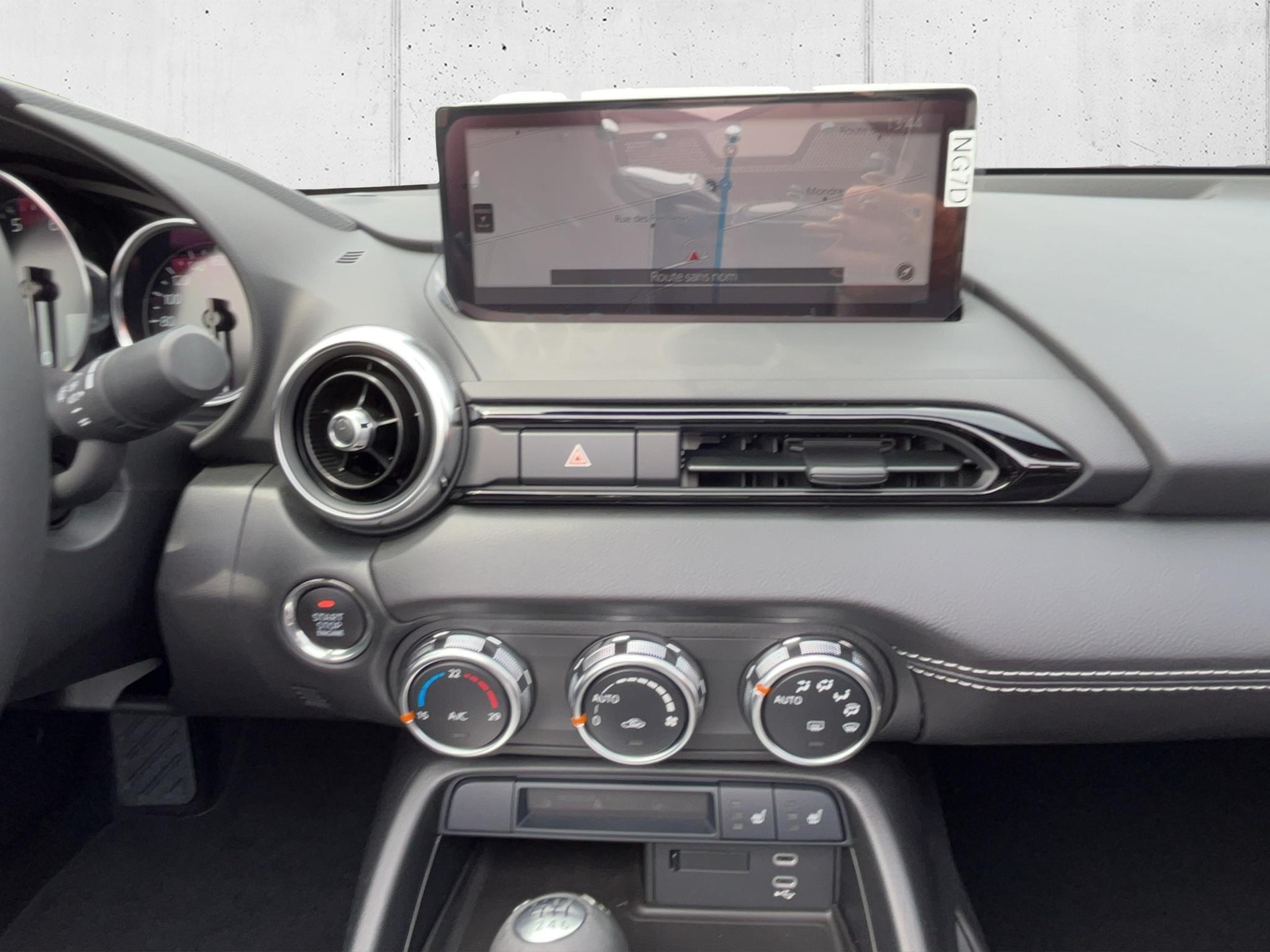 MAZDA MX-5 1.5 Exclusive-Line-image-13