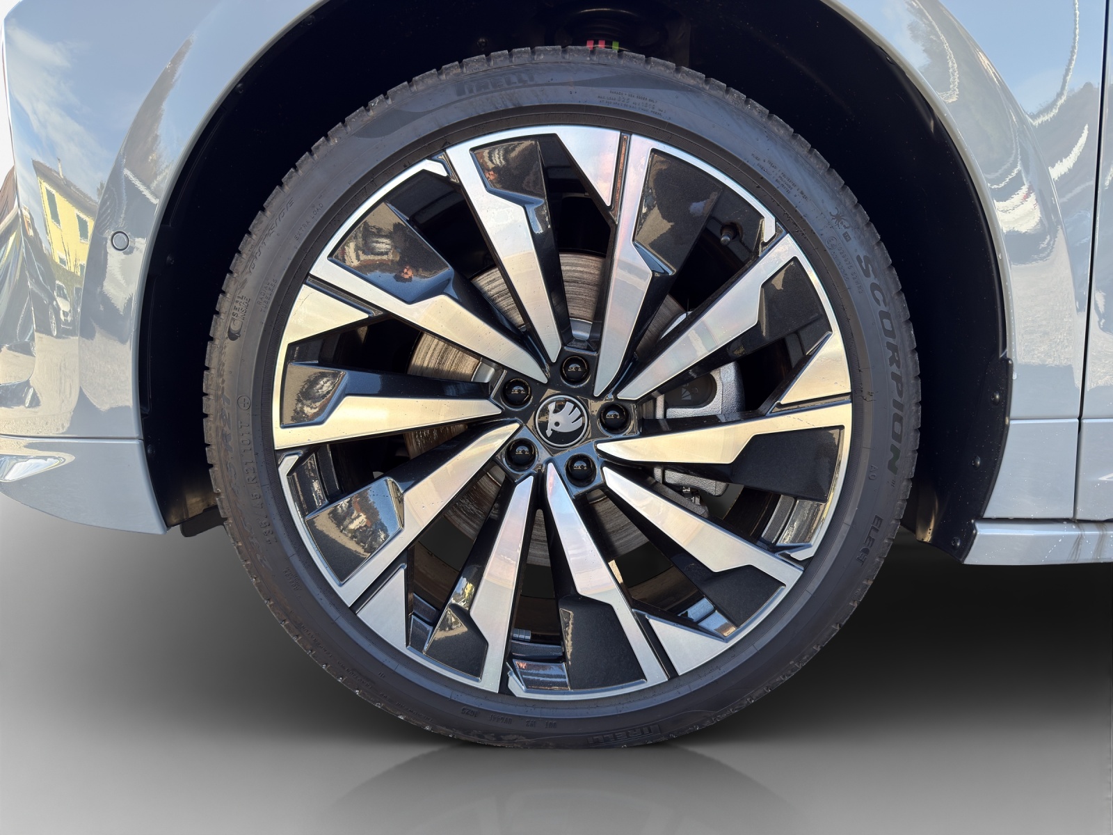SKODA Enyaq Coupé Sportline 4x4-image-15