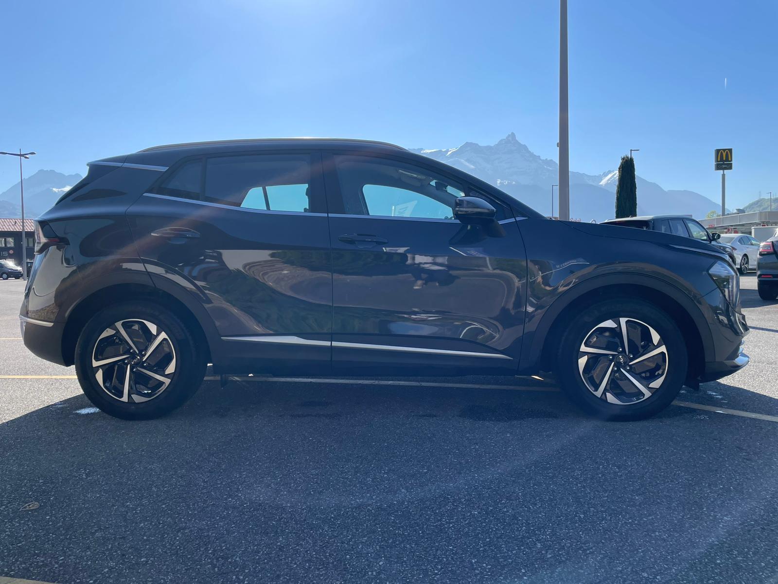 KIA Sportage 1.6T-GDi HEV Style 4x4 A-image-5