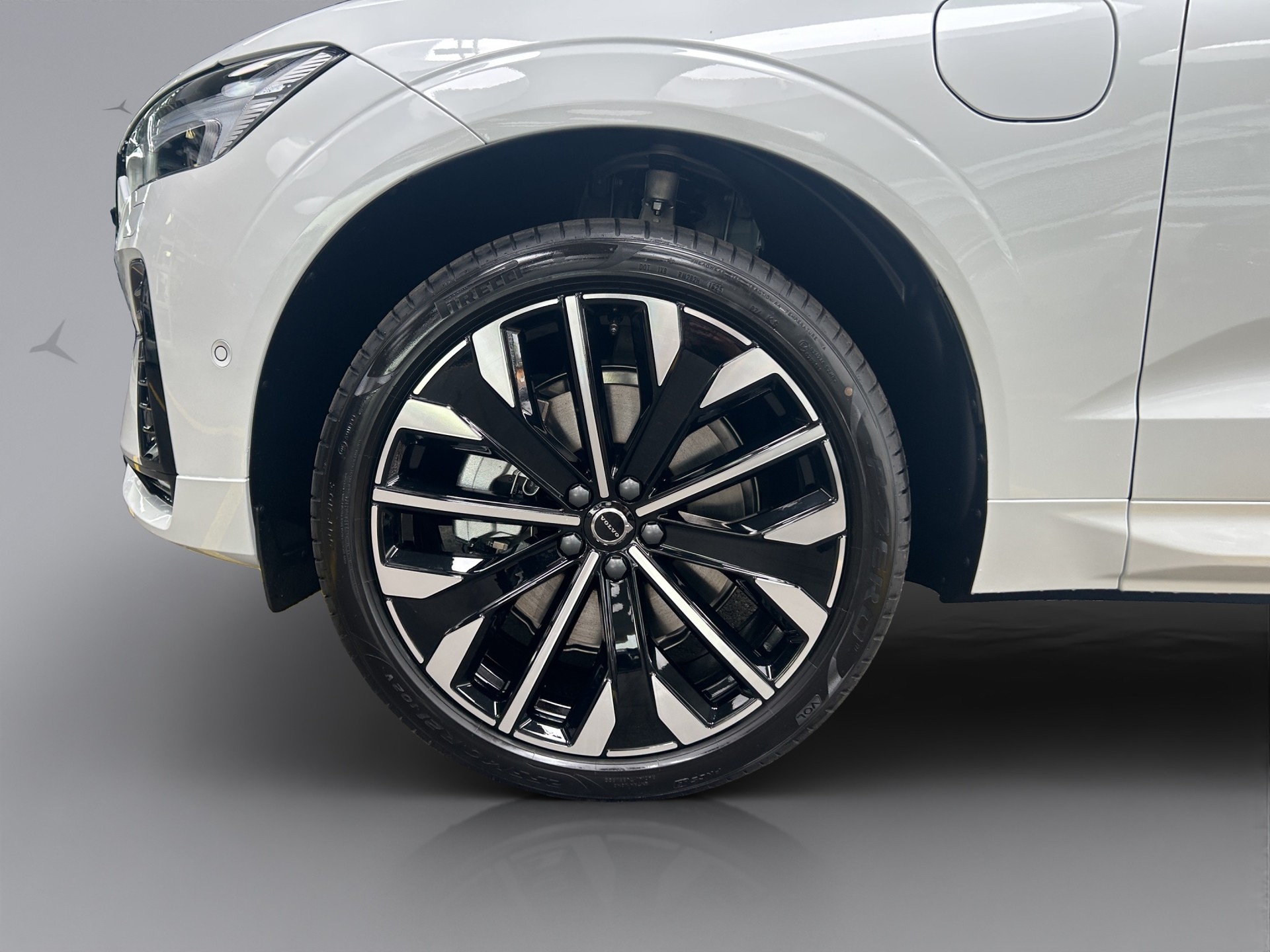 VOLVO XC60 2.0 T8 TE Ultra Dark eAWD-image-19
