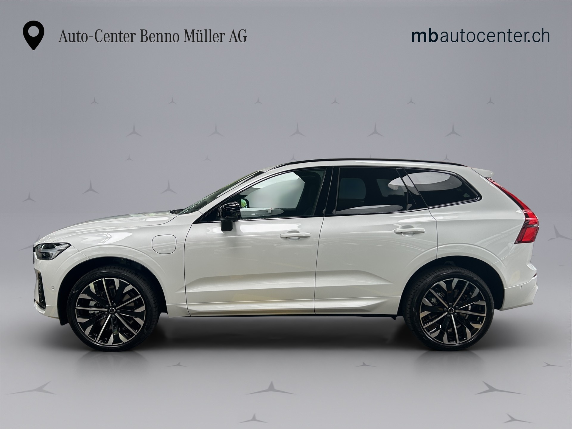 VOLVO XC60 2.0 T8 TE Ultra Dark eAWD-image-1