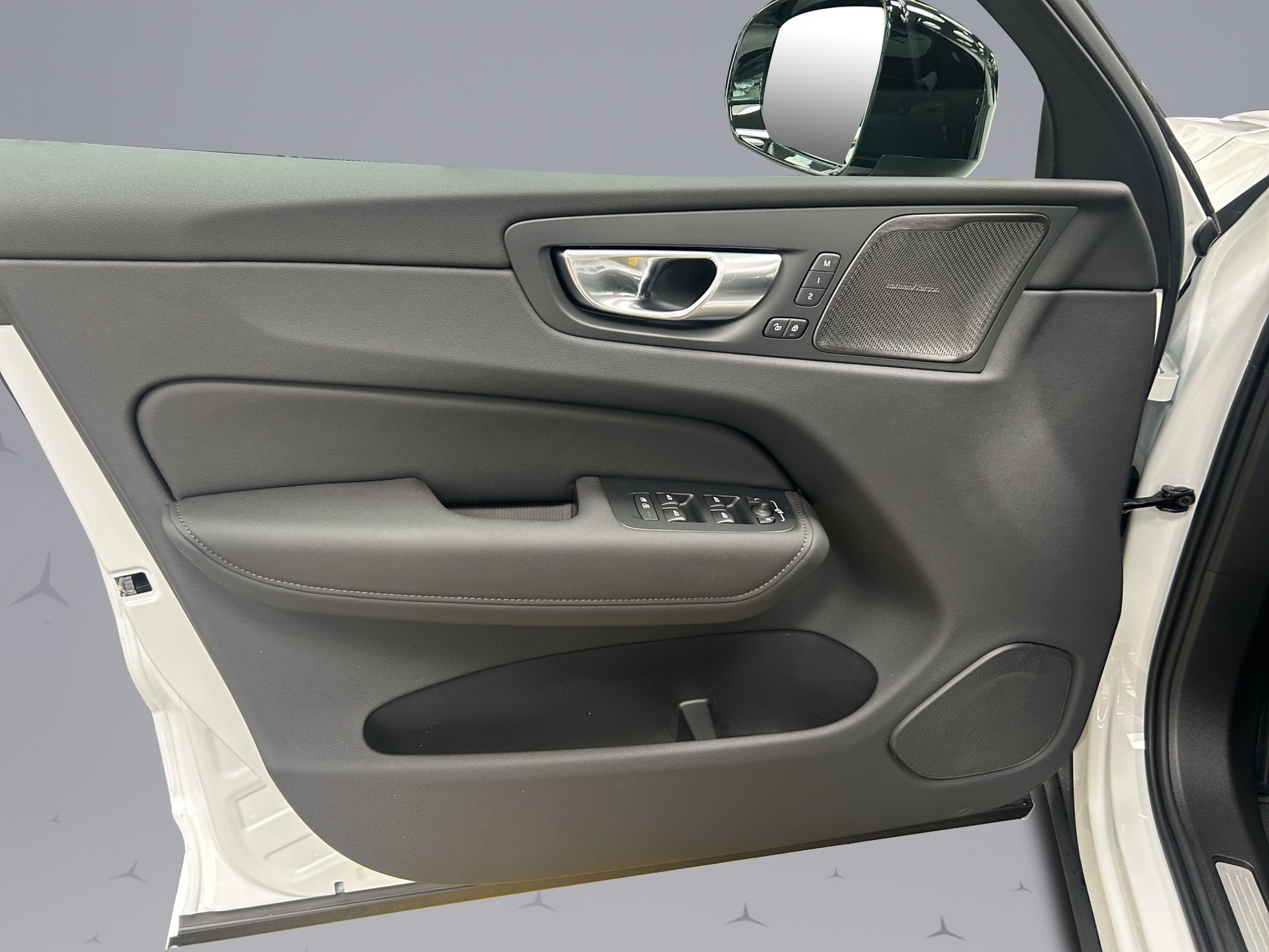 VOLVO XC60 2.0 T8 TE Ultra Dark eAWD-image-11