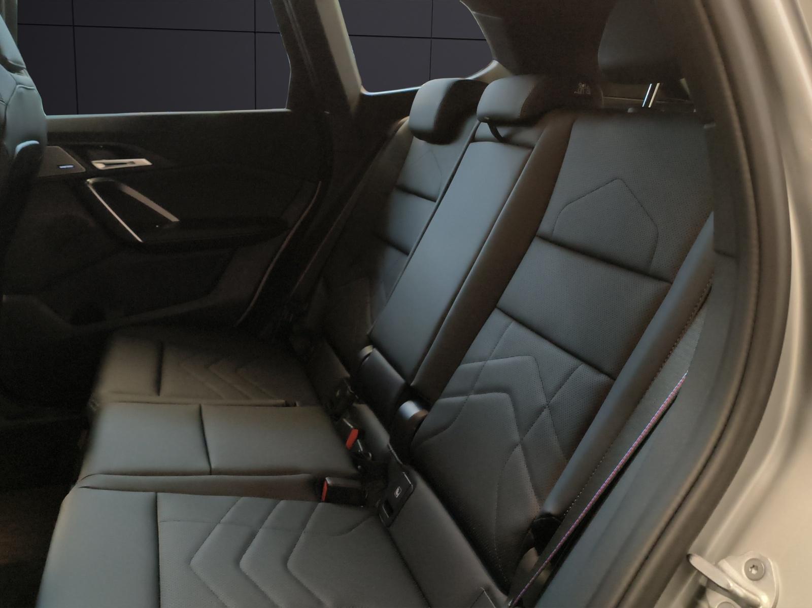 BMW X1 23d xDrive paddles-image-12
