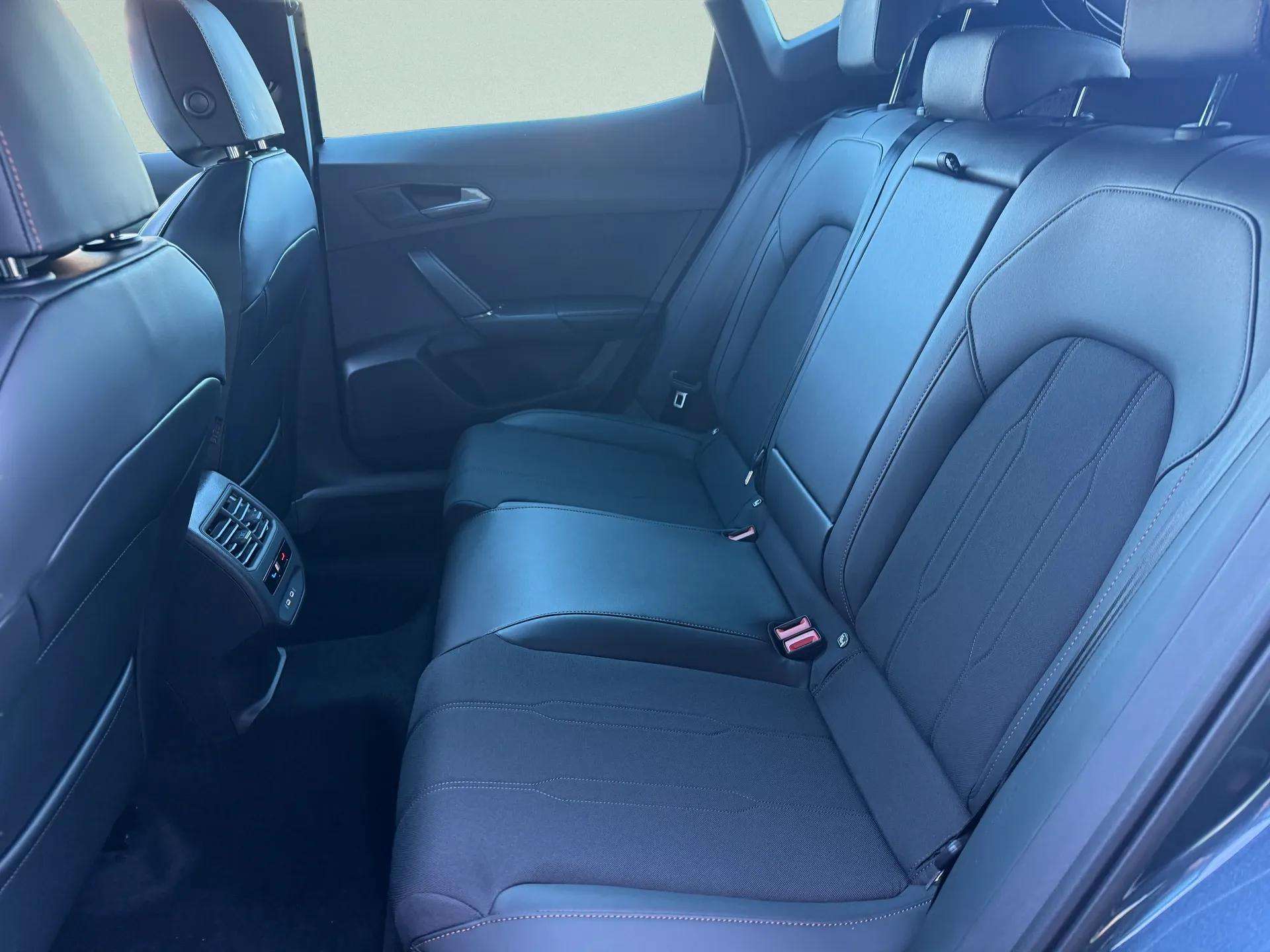 CUPRA Formentor 1.5 TSI DSG-image-17