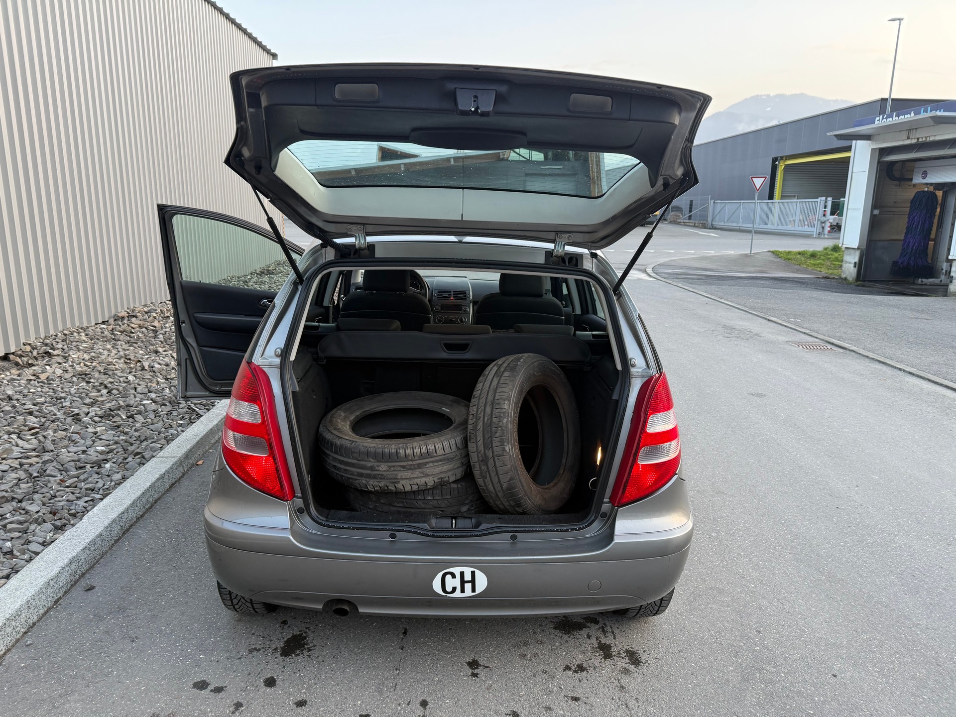 MERCEDES-BENZ A 150 Classic-image-22