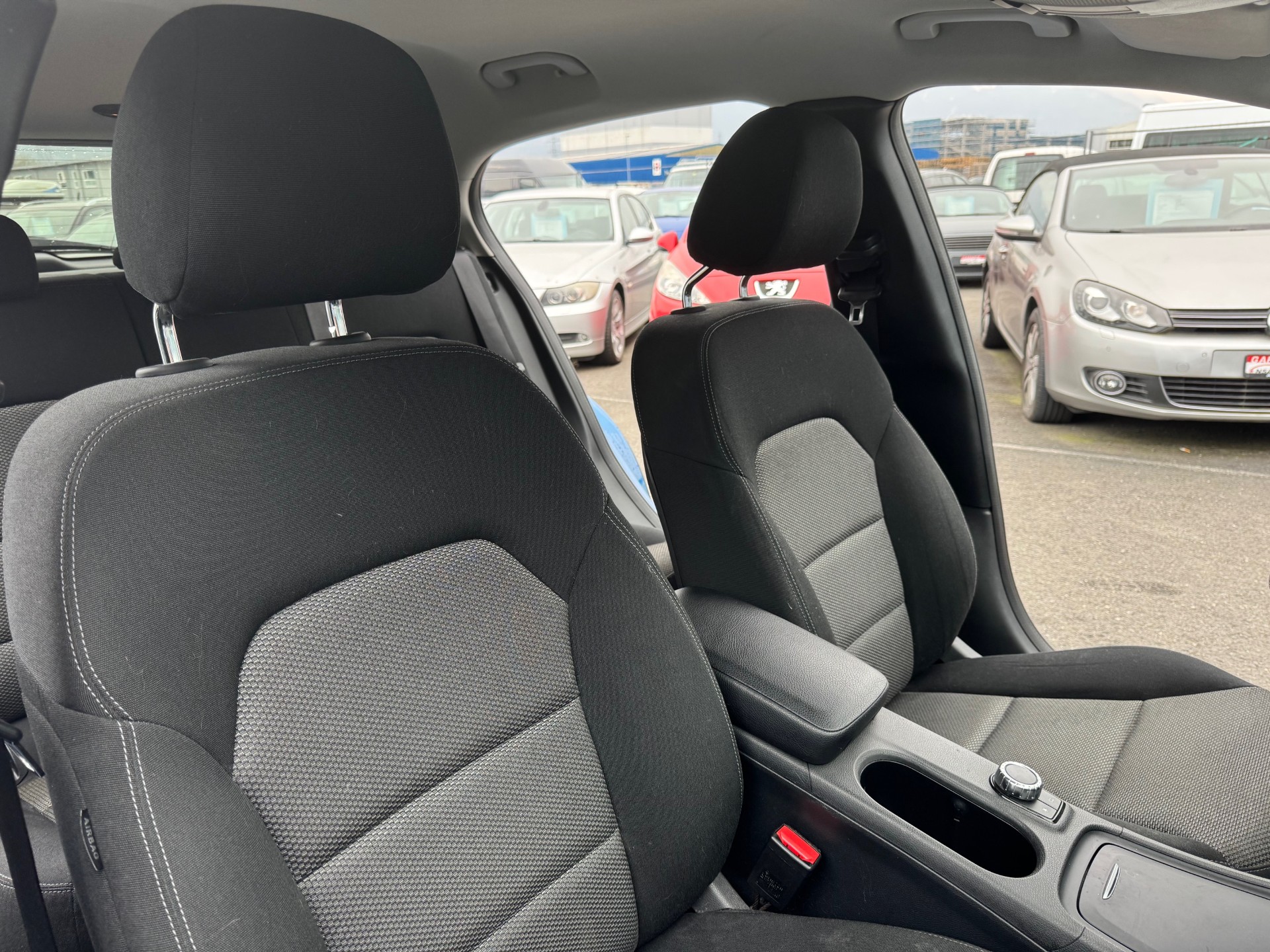 MERCEDES-BENZ GLA 200 CDI Swiss Star Edition 4Matic 7G-DCT-image-13