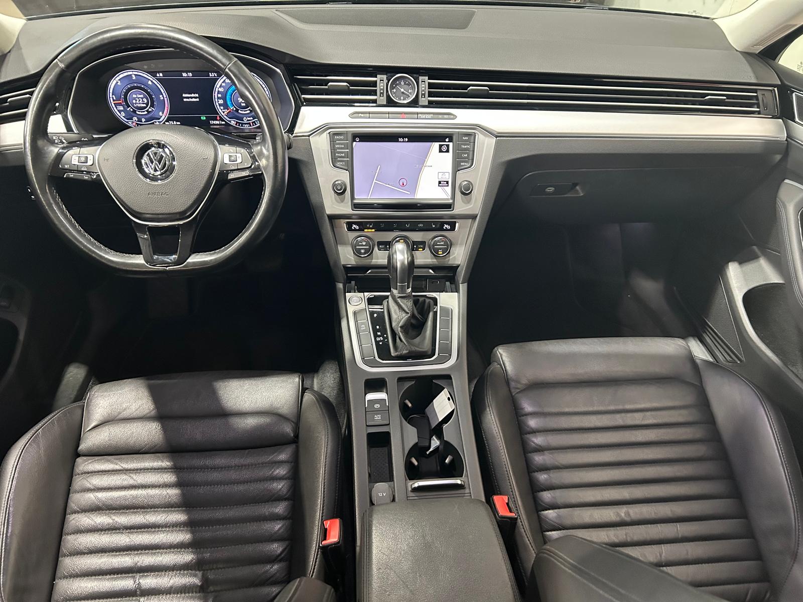 VW Passat Variant 2.0 TDI 150 Comfortline DSG-image-13