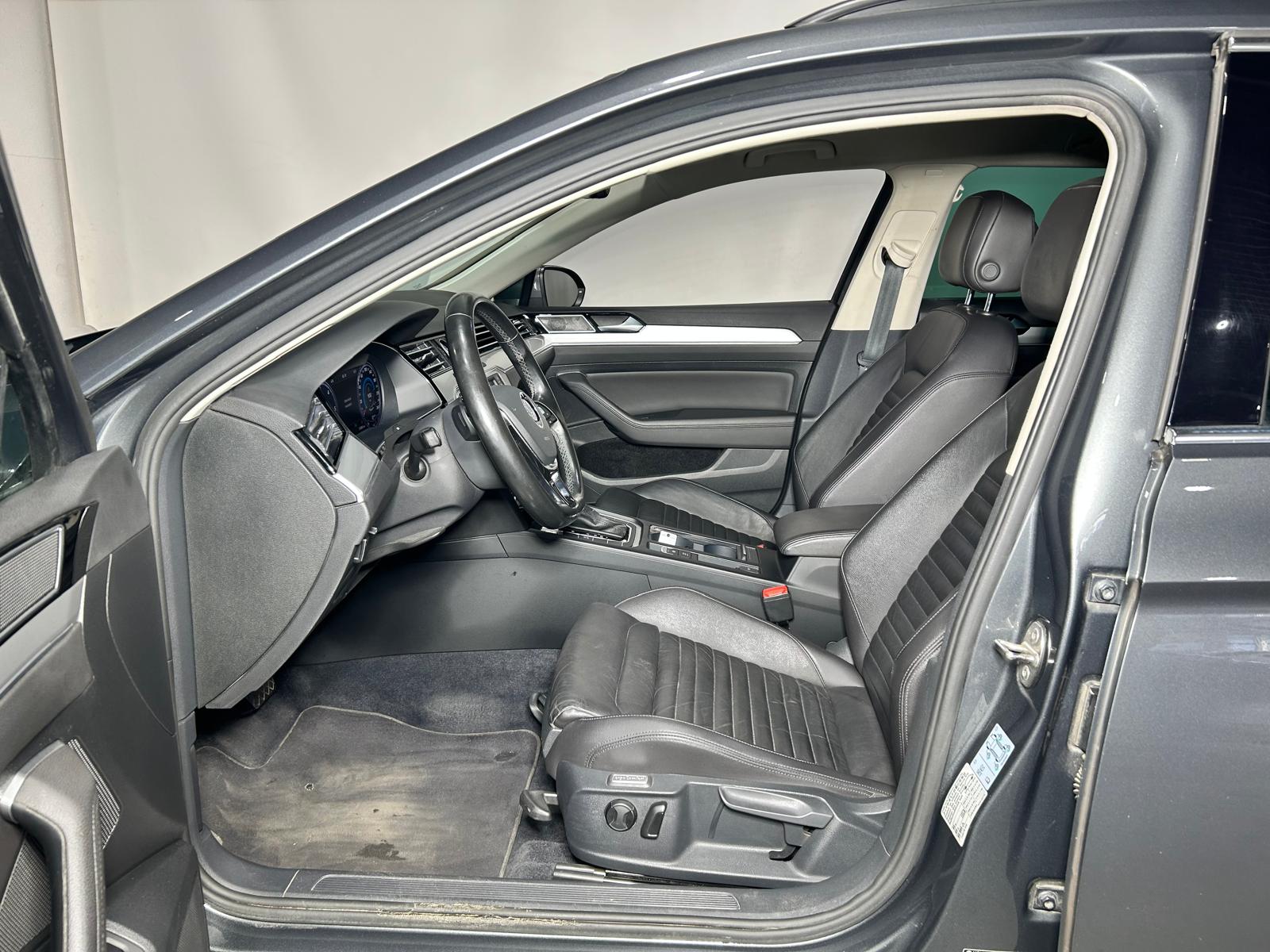 VW Passat Variant 2.0 TDI 150 Comfortline DSG-image-6