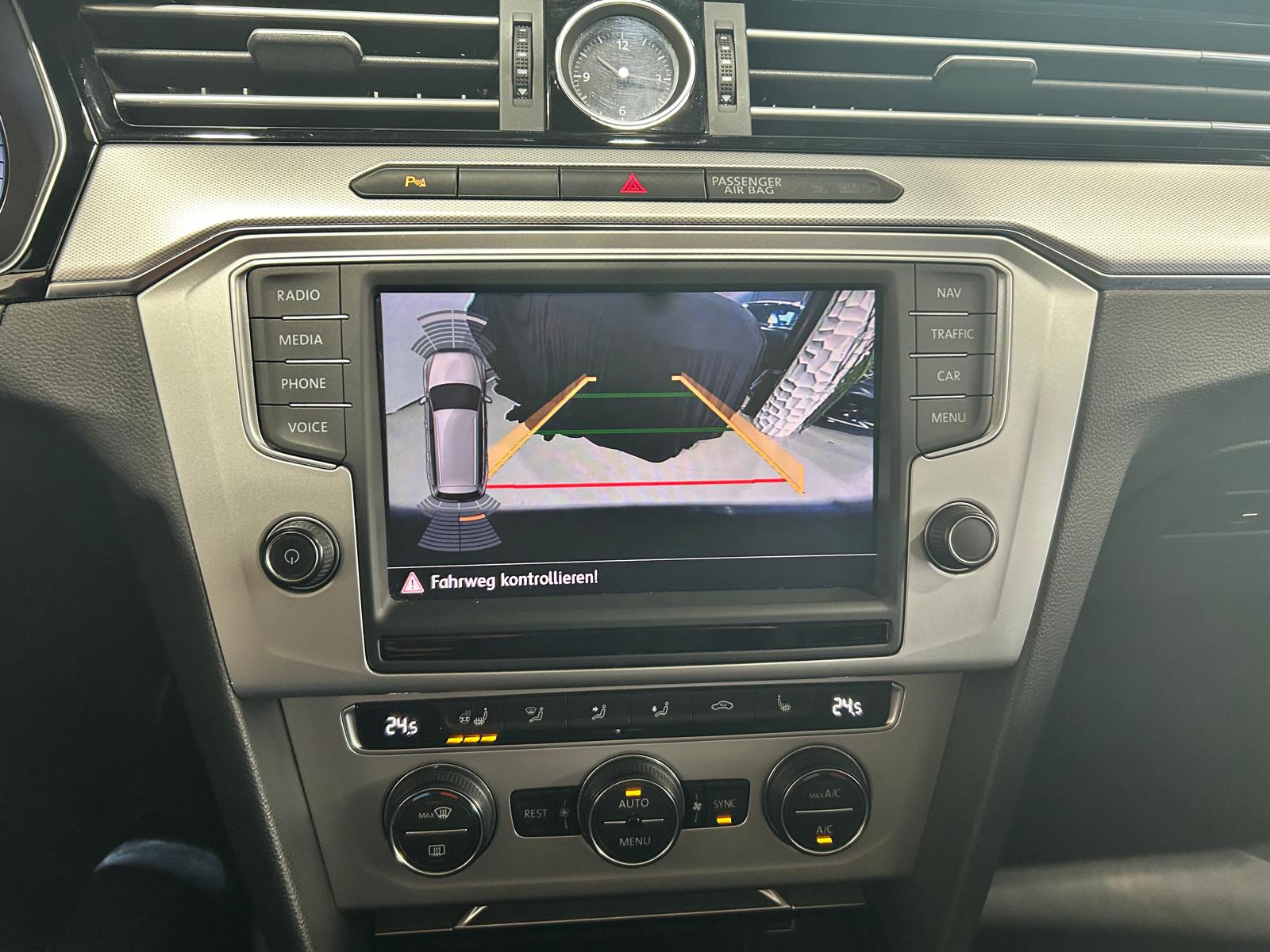 VW Passat Variant 2.0 TDI 150 Comfortline DSG-image-15