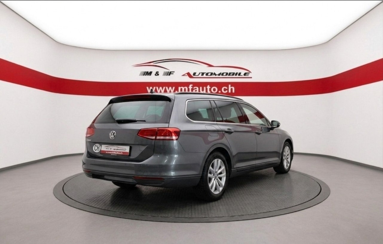 VW Passat Variant 2.0 TDI 150 Comfortline DSG-image-5