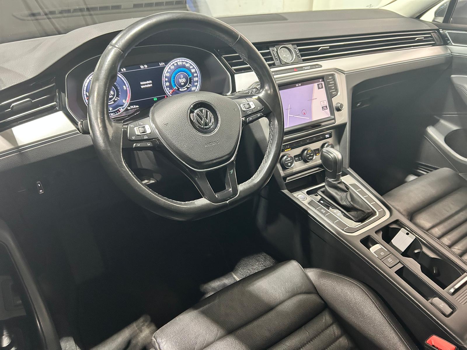 VW Passat Variant 2.0 TDI 150 Comfortline DSG-image-10
